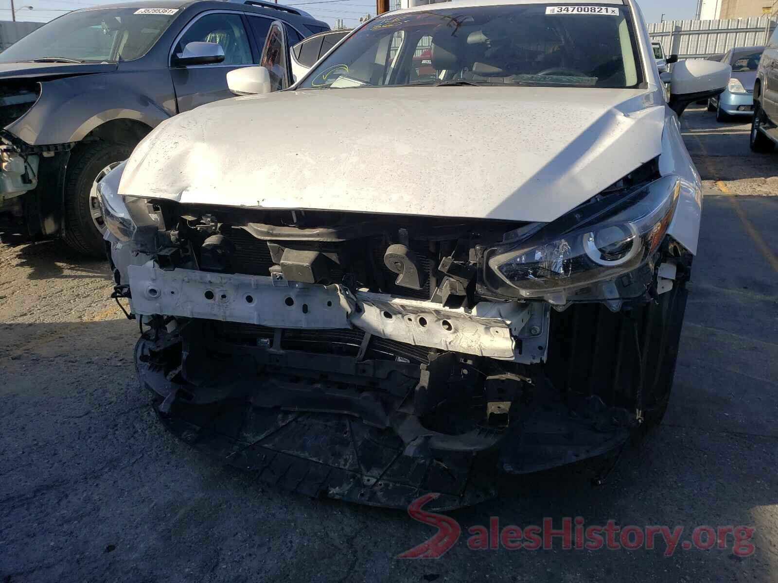 3MZBN1L35JM261397 2018 MAZDA 3