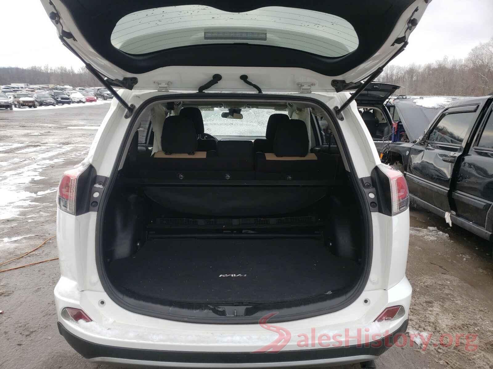 JTMRJREV6HD086965 2017 TOYOTA RAV4