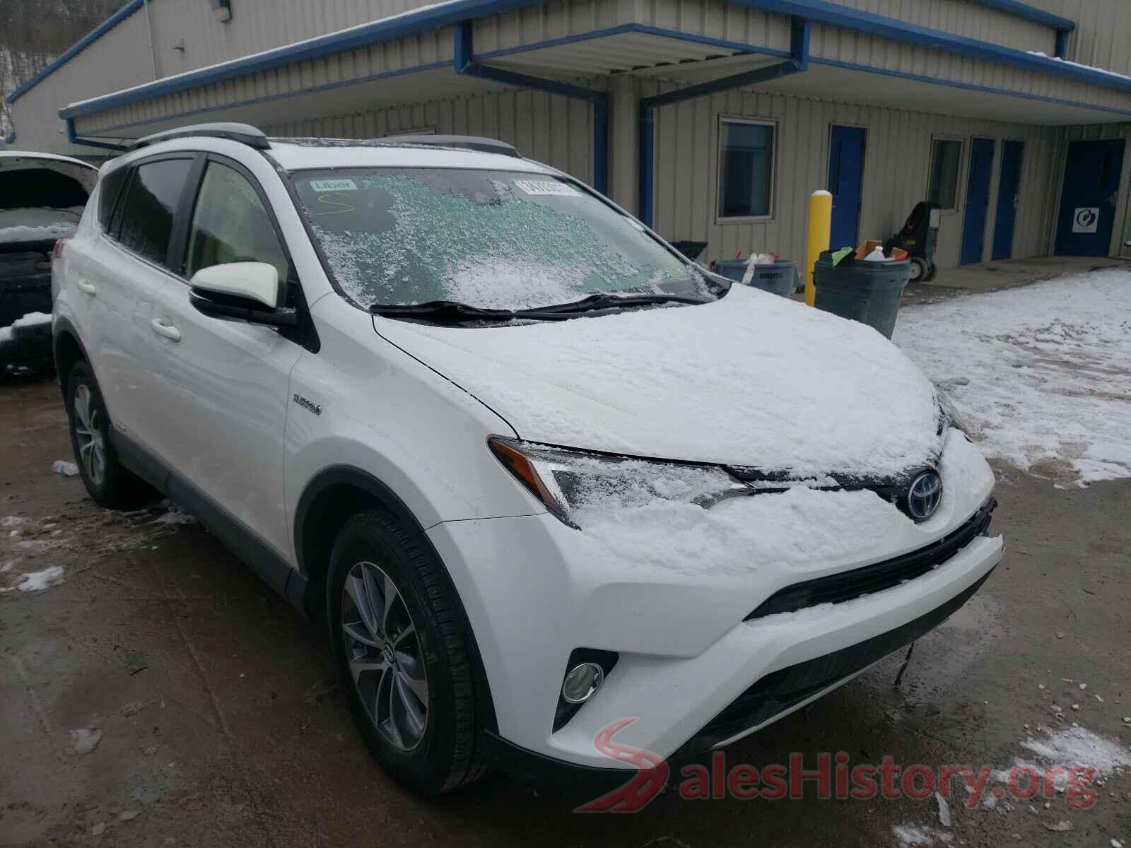 JTMRJREV6HD086965 2017 TOYOTA RAV4