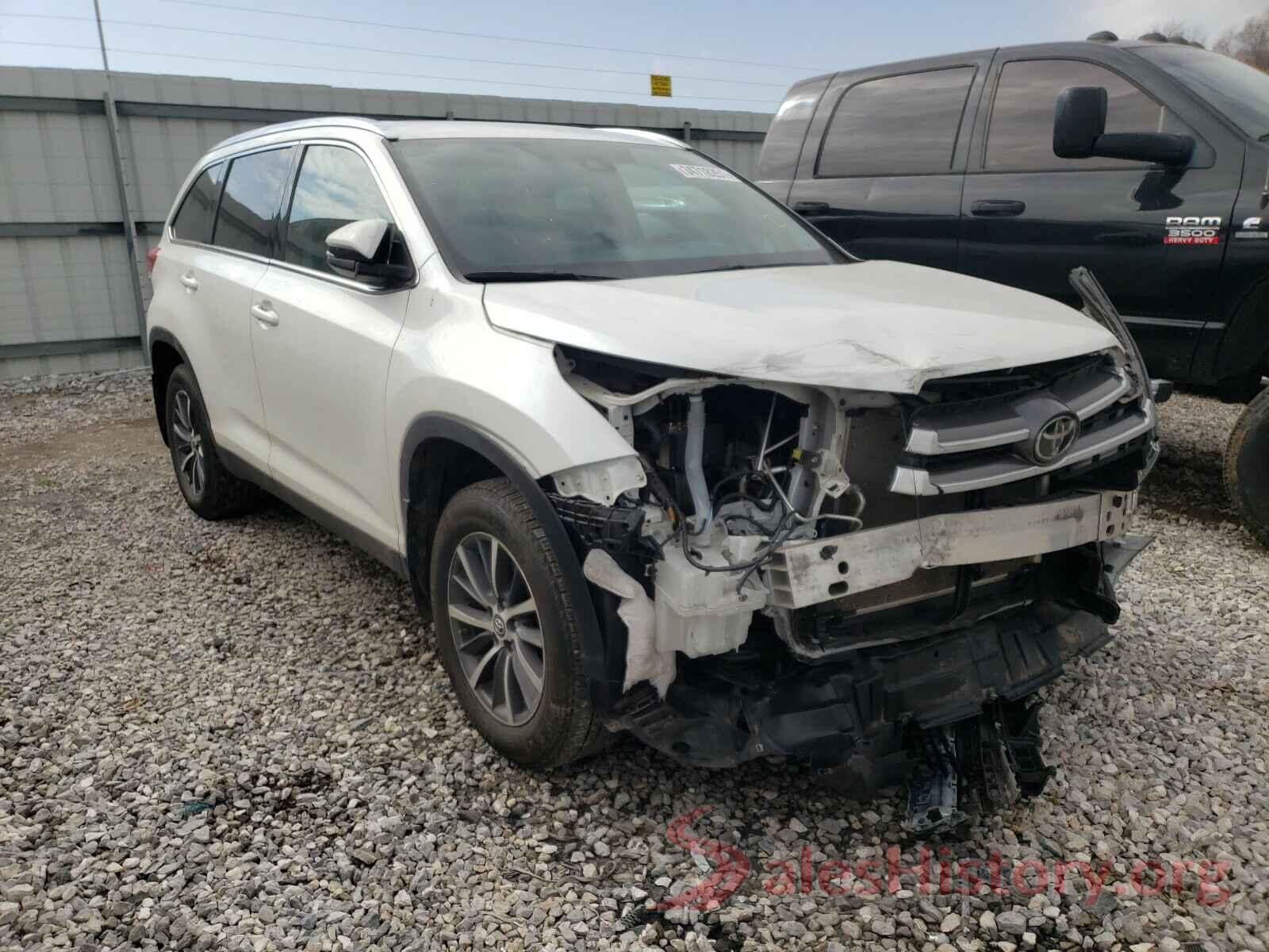 5TDKZRFH0KS307216 2019 TOYOTA HIGHLANDER