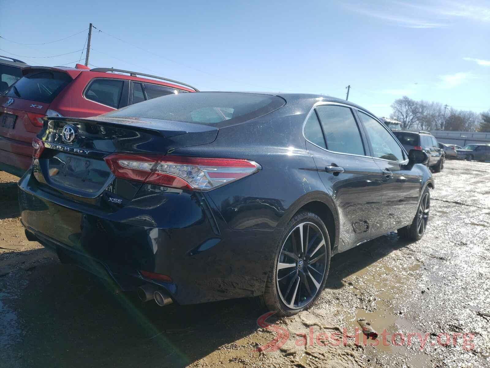 4T1B61HK1JU546119 2018 TOYOTA CAMRY