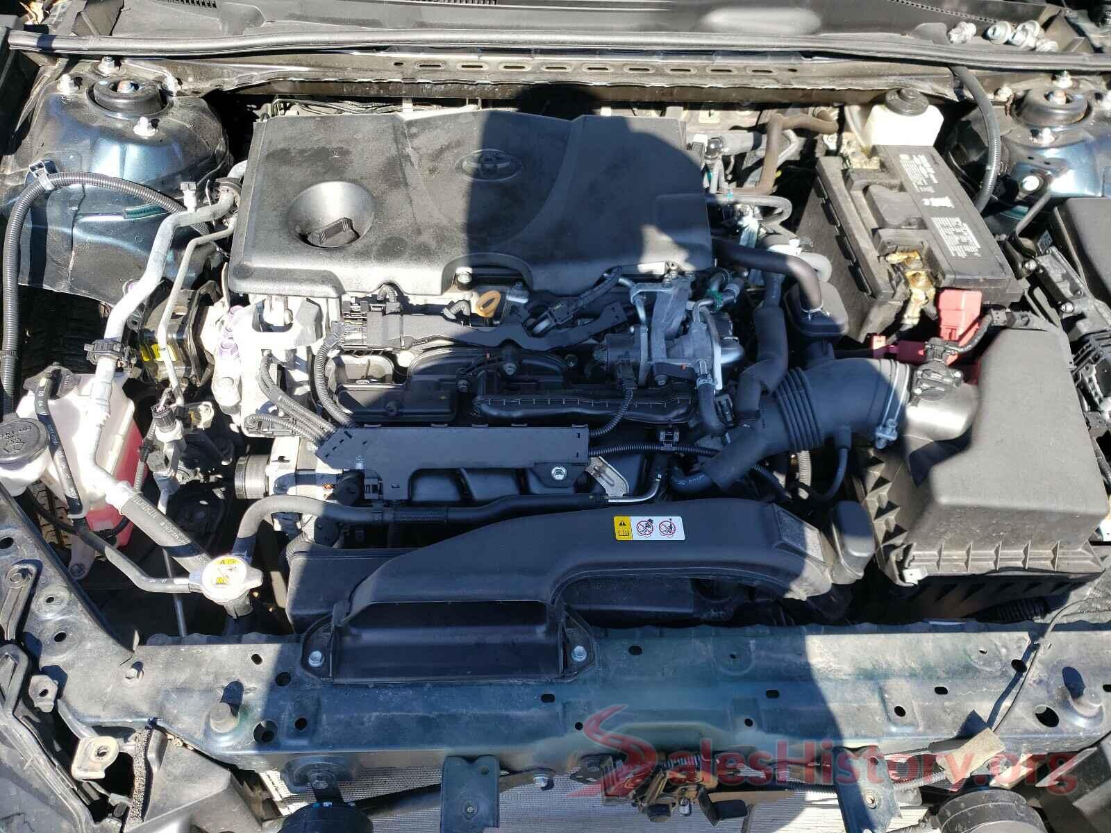 4T1B61HK1JU546119 2018 TOYOTA CAMRY