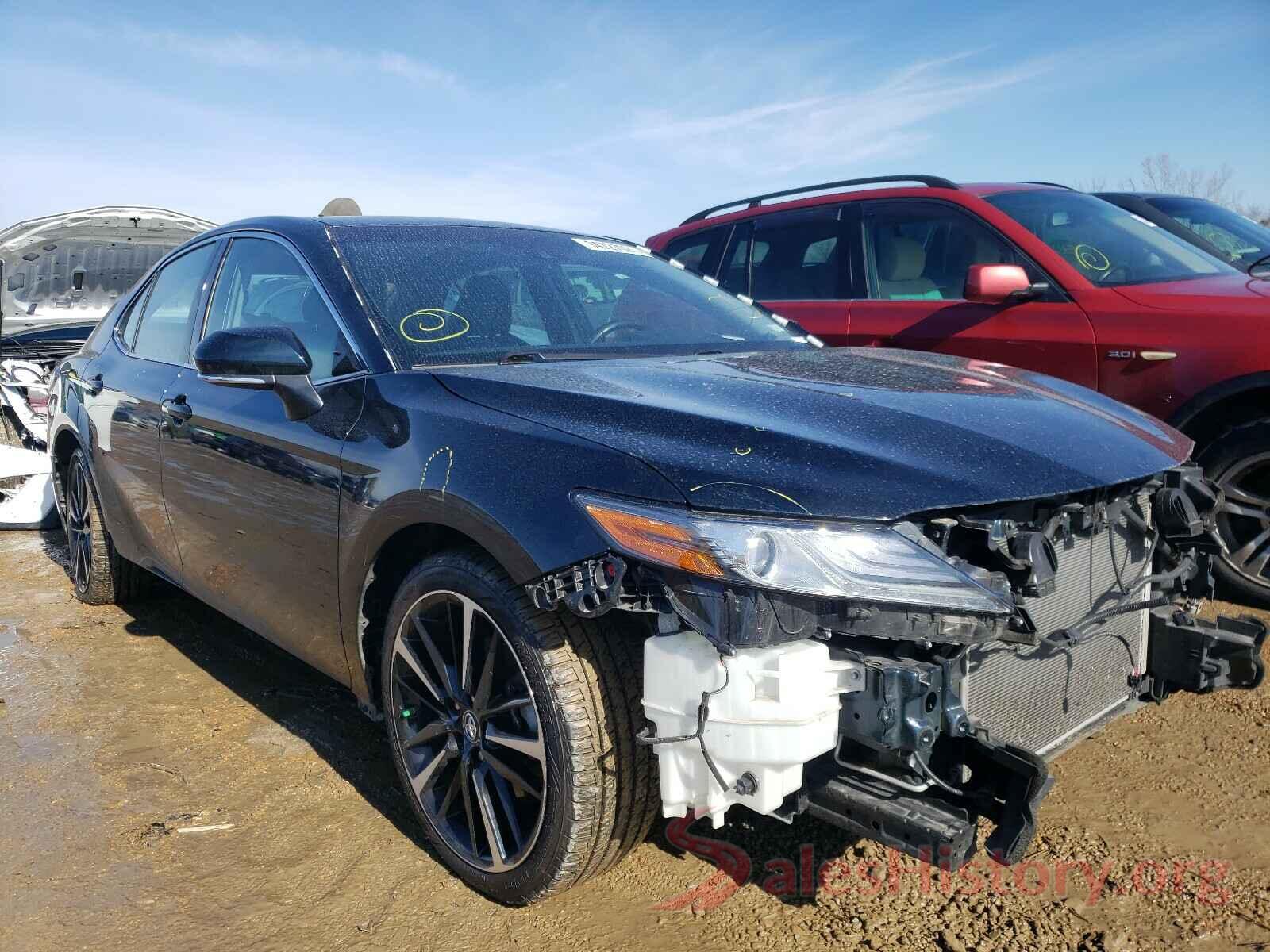 4T1B61HK1JU546119 2018 TOYOTA CAMRY