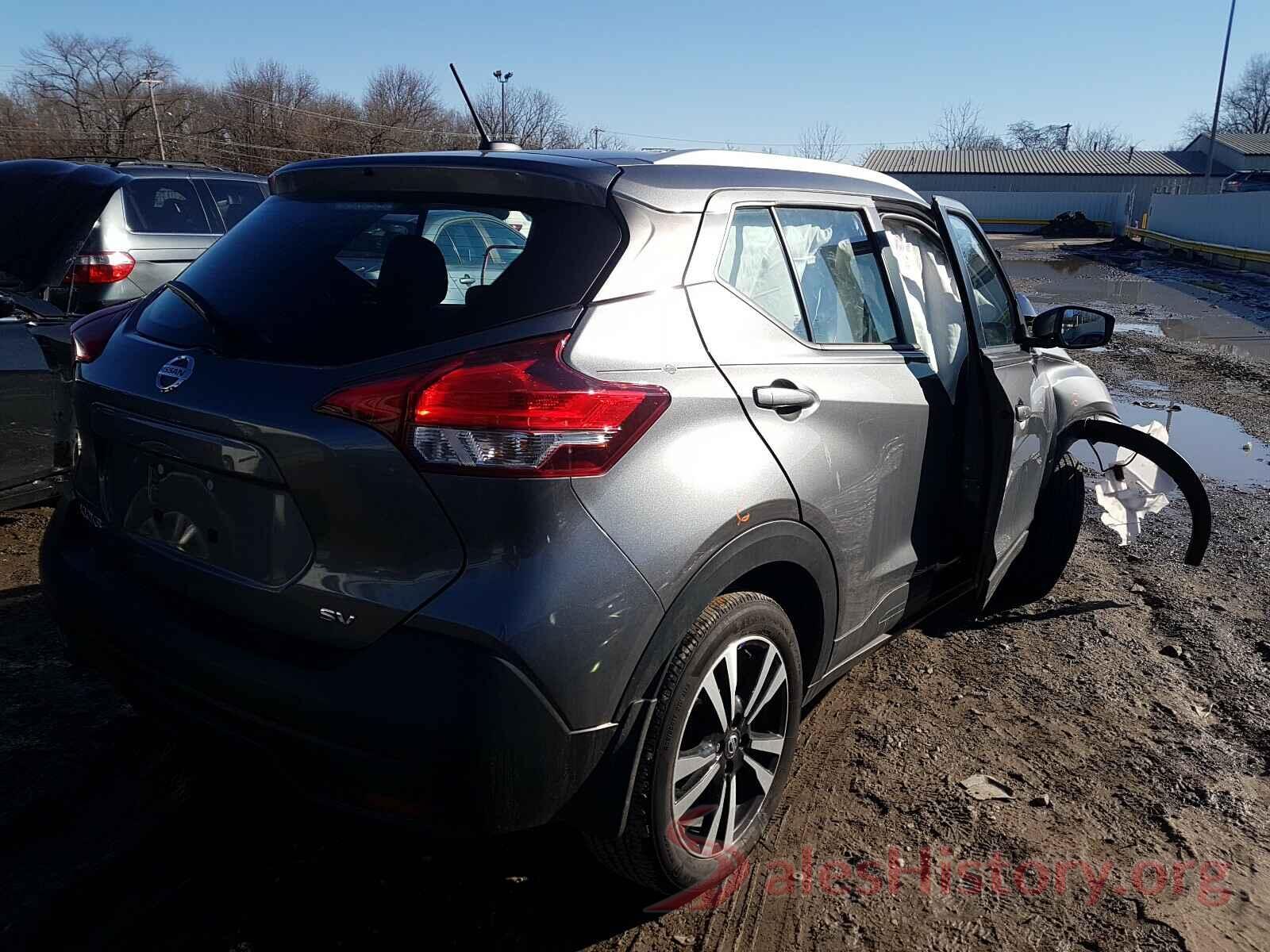 3N1CP5CUXKL534040 2019 NISSAN KICKS