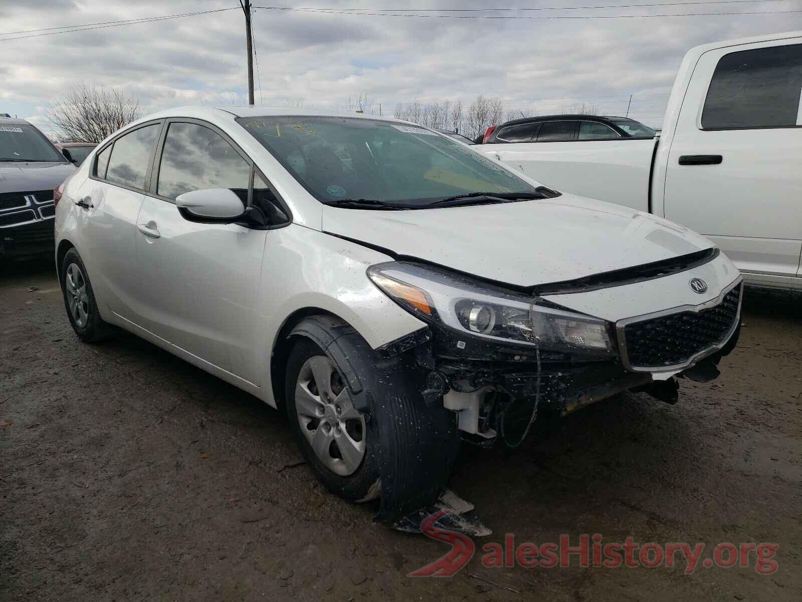 3KPFL4A76HE061618 2017 KIA FORTE