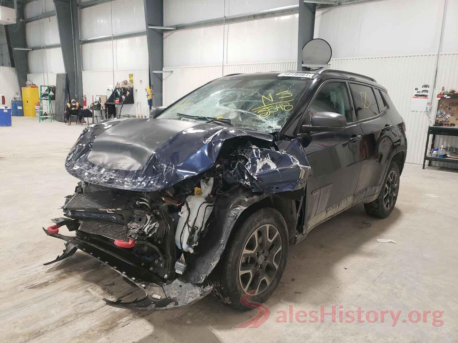 3C4NJDDB2KT733548 2019 JEEP COMPASS