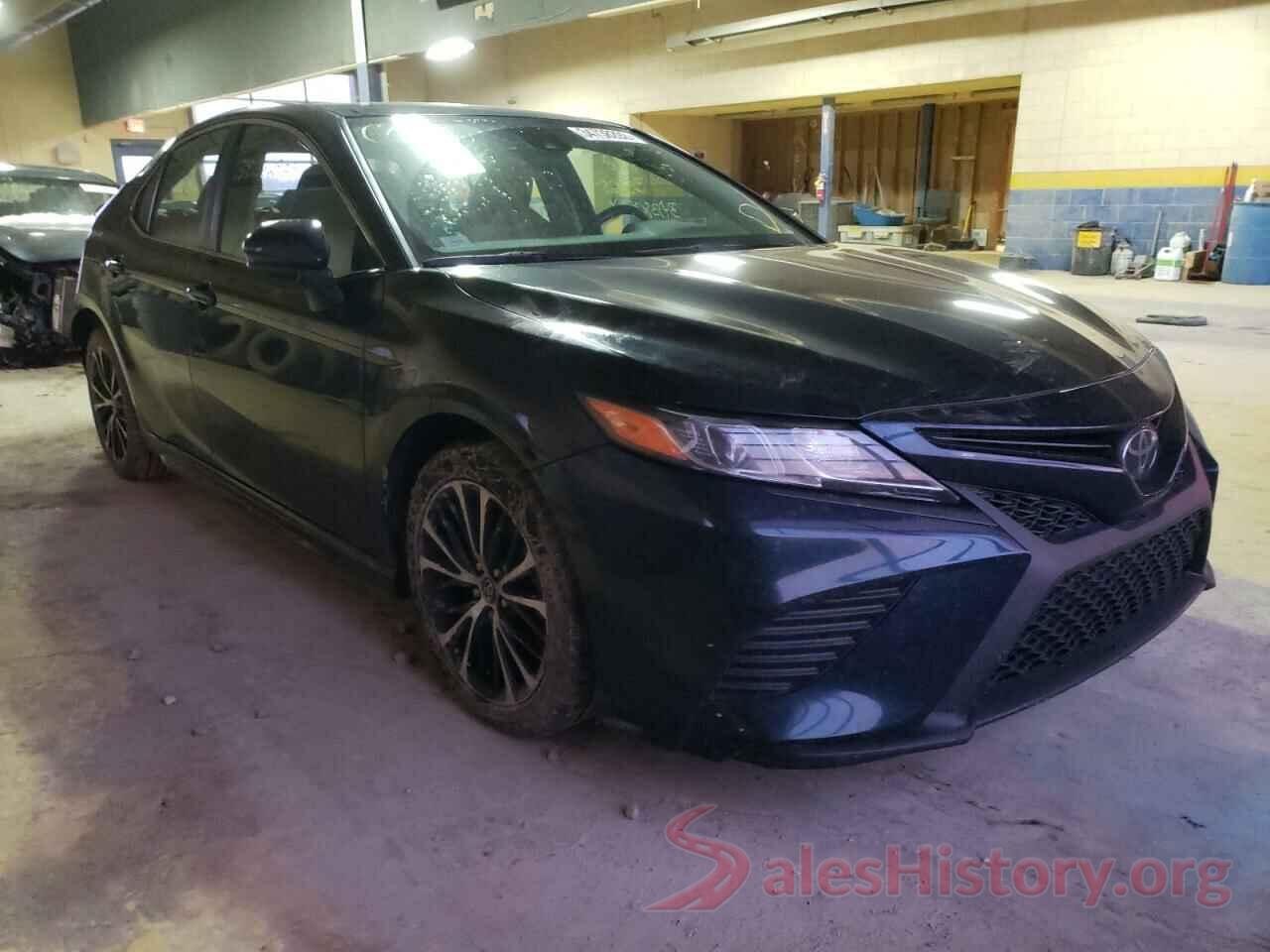 4T1B11HKXKU686895 2019 TOYOTA CAMRY