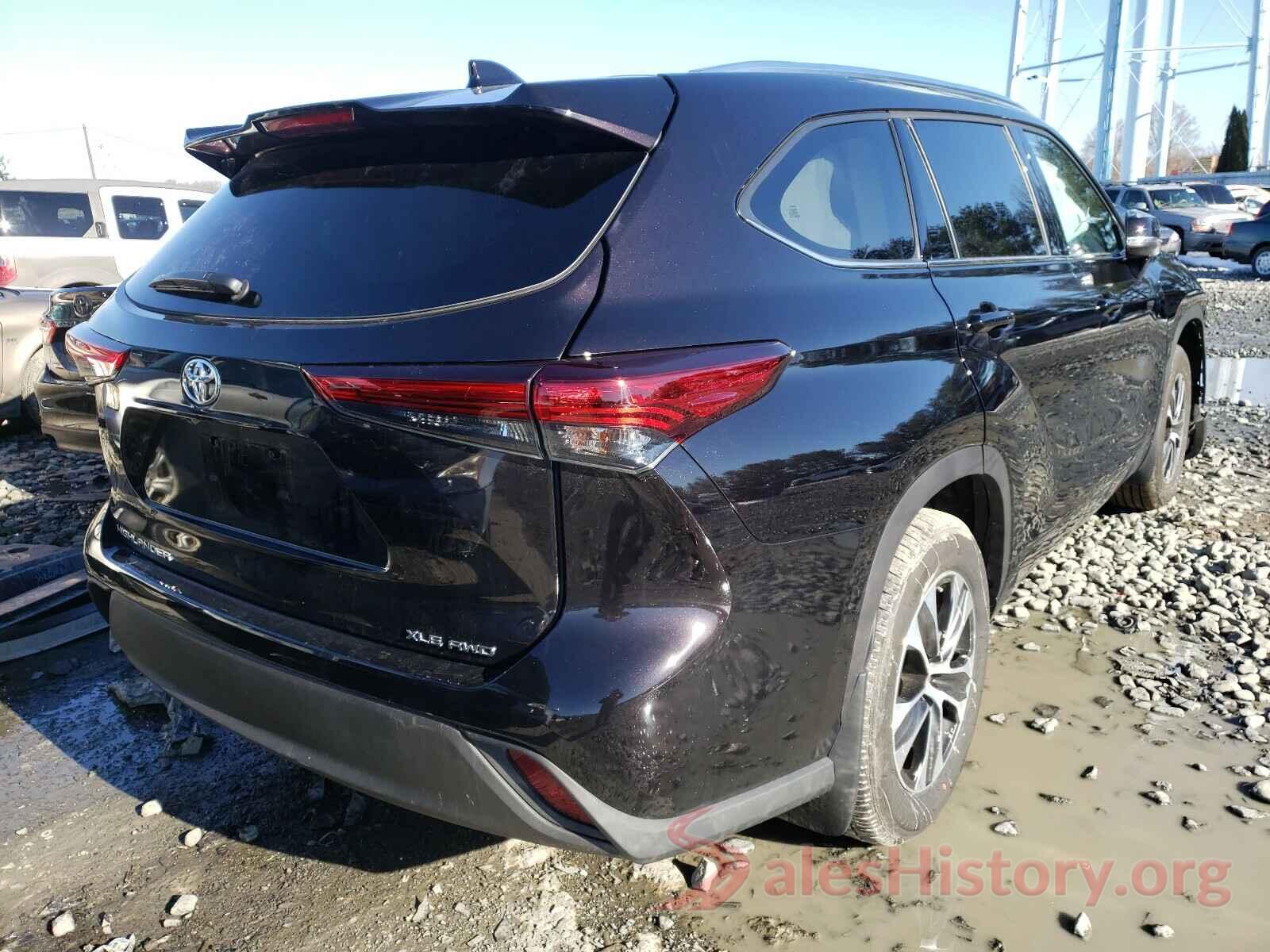 5TDGZRBH1MS068435 2021 TOYOTA HIGHLANDER