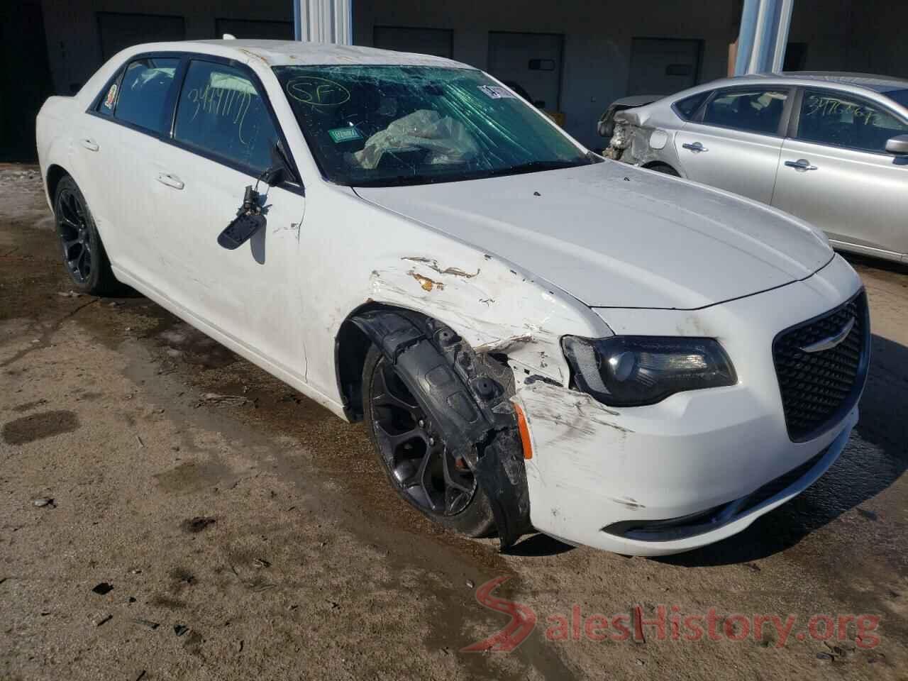 2C3CCABG8KH566057 2019 CHRYSLER 300