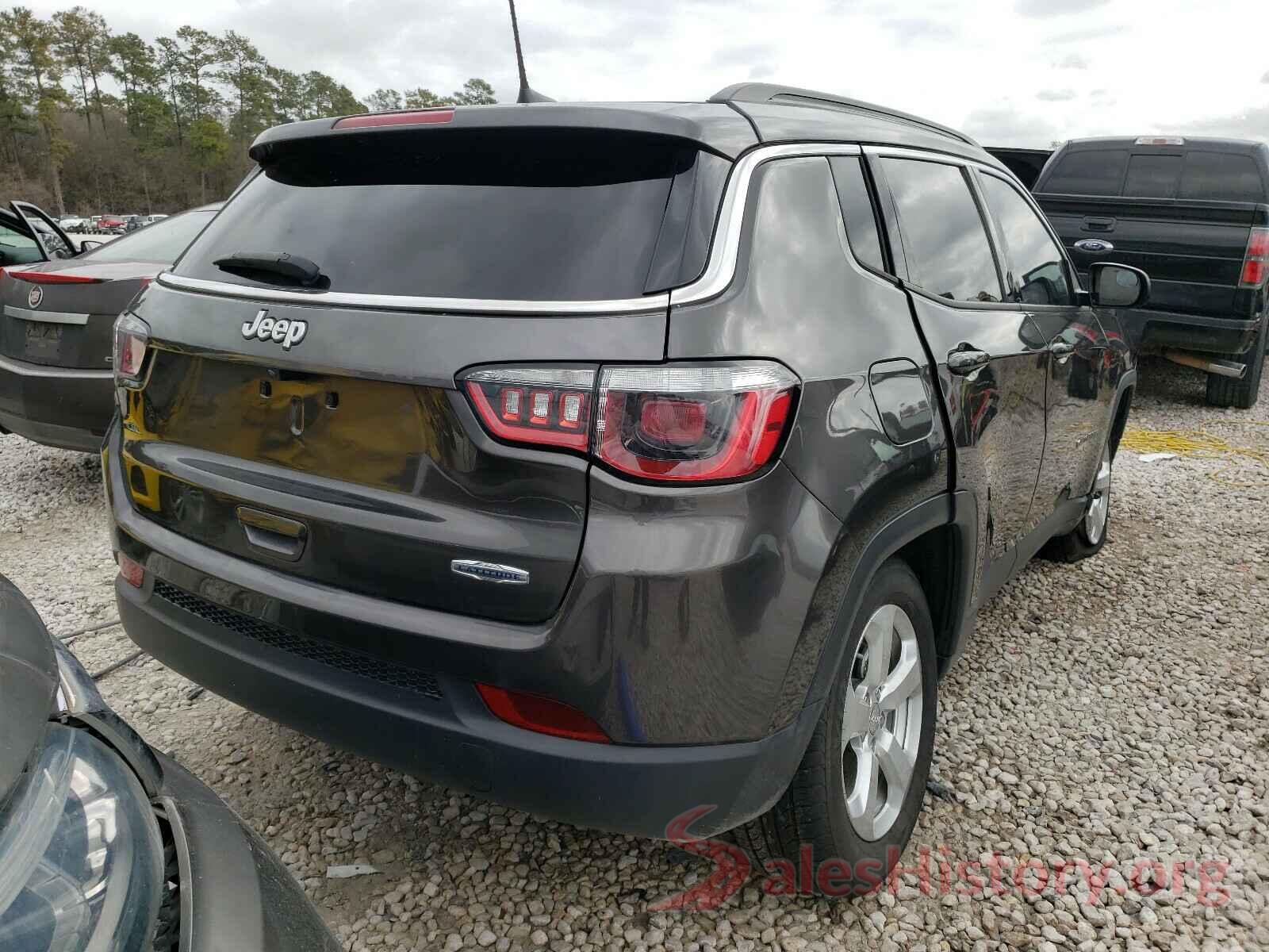 3C4NJCBB4JT105633 2018 JEEP COMPASS