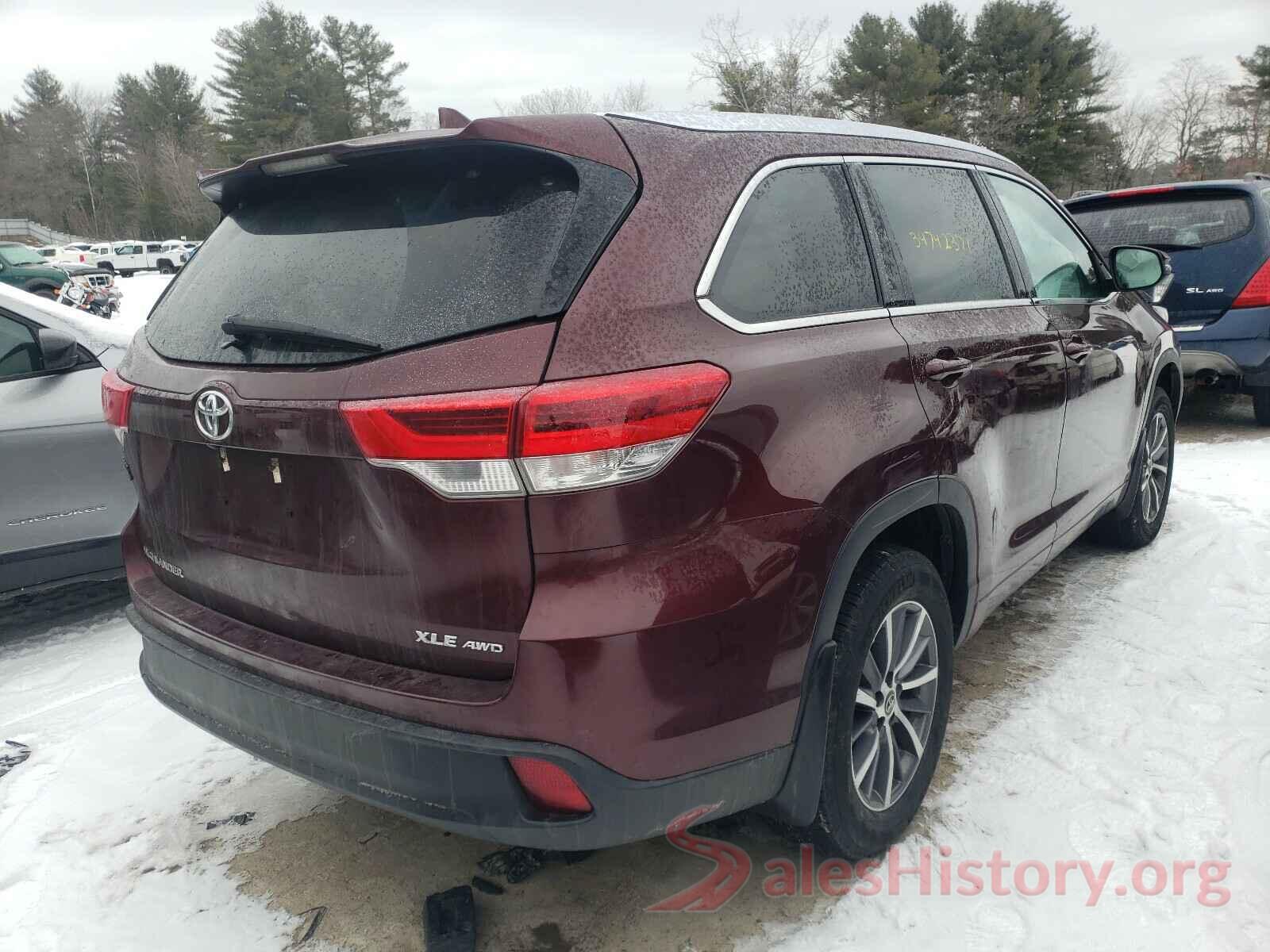 5TDJZRFH9JS908893 2018 TOYOTA HIGHLANDER