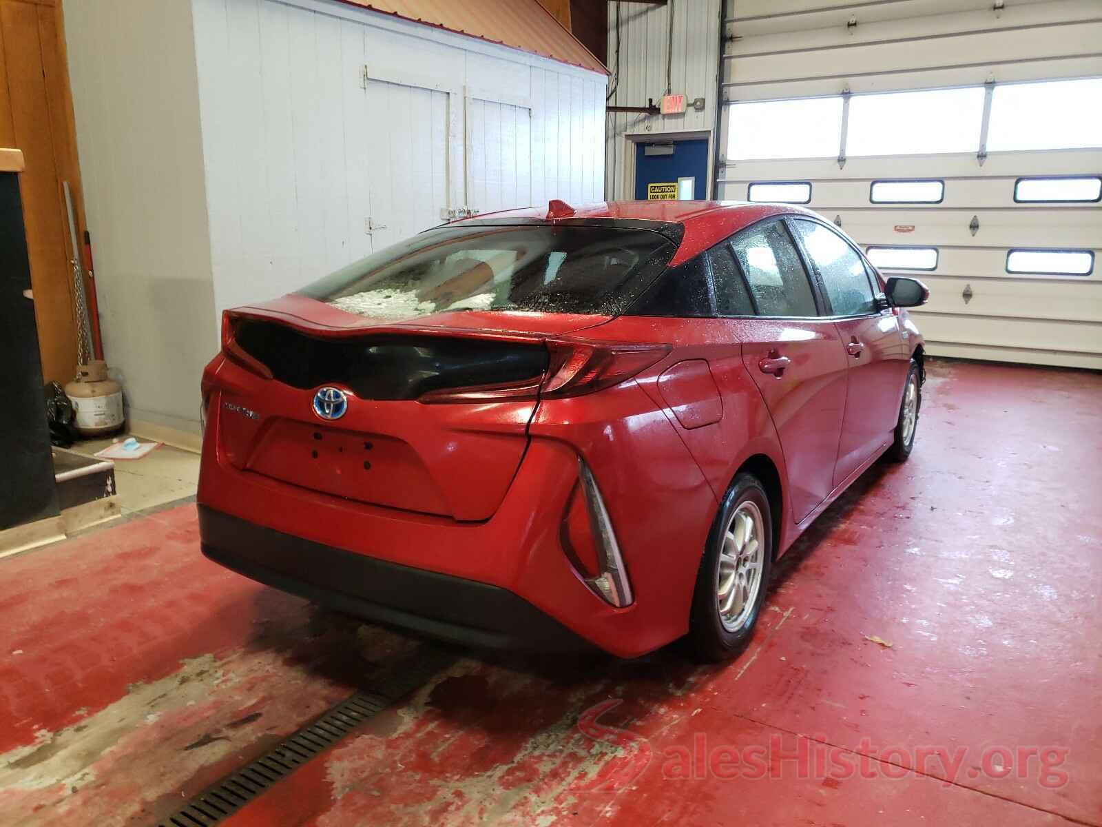 JTDKARFPXJ3099876 2018 TOYOTA PRIUS