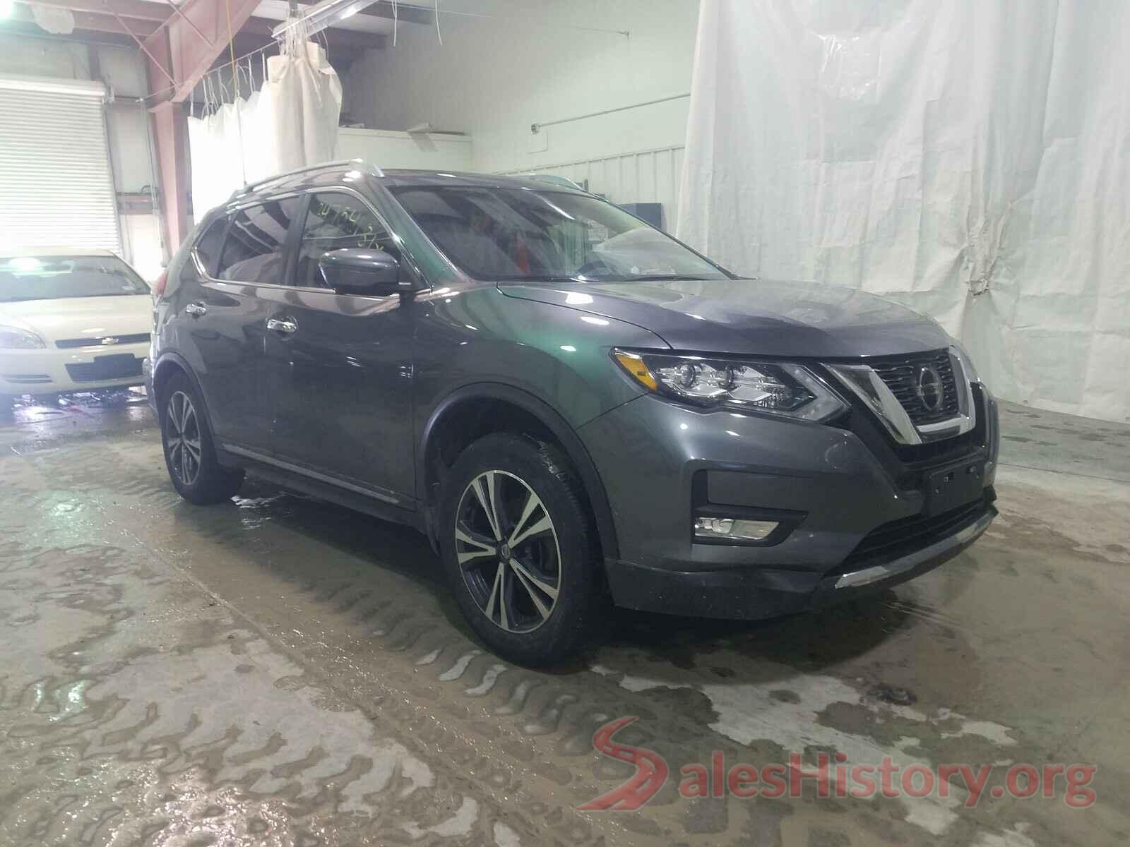 5N1AT2MV7JC812386 2018 NISSAN ROGUE