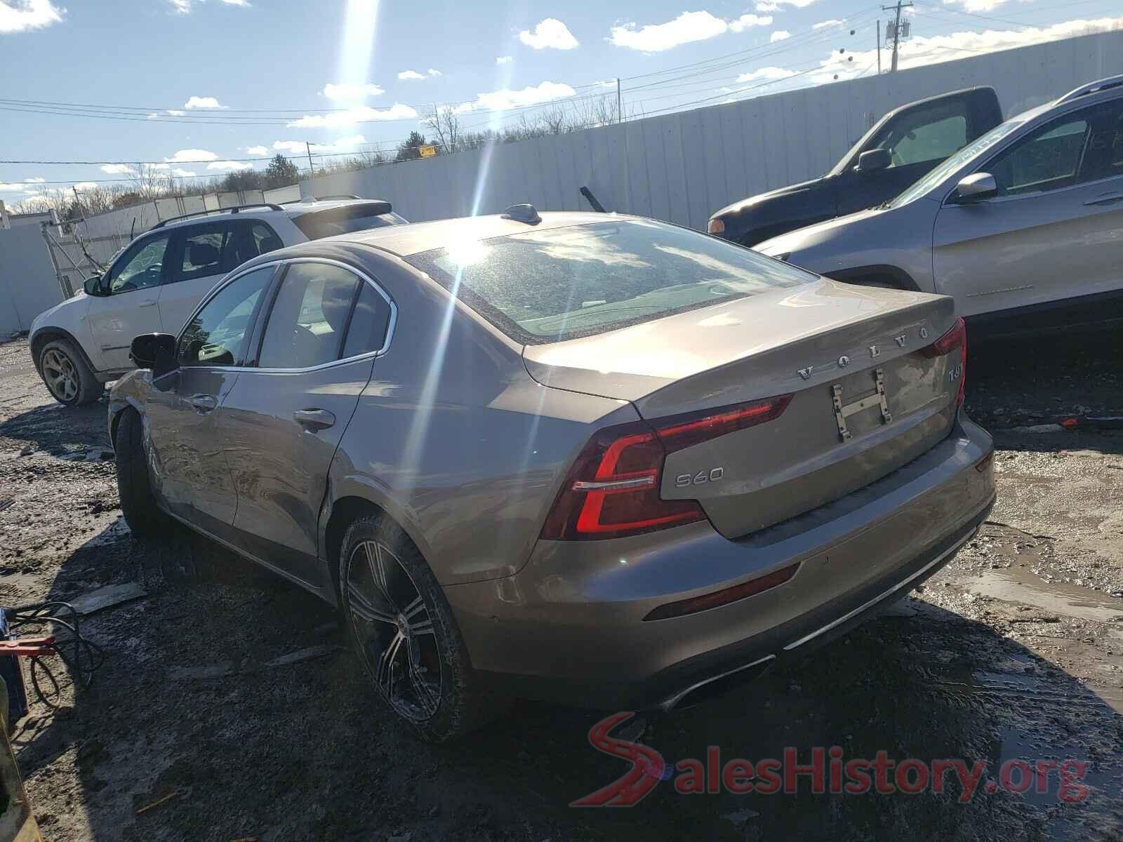 7JRA22TL5KG009952 2019 VOLVO S60