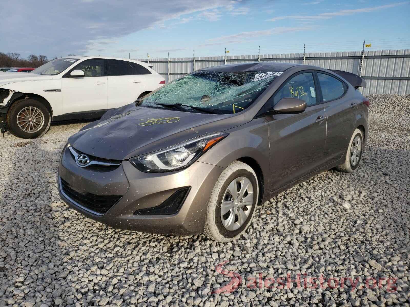 5NPDH4AE3GH725598 2016 HYUNDAI ELANTRA