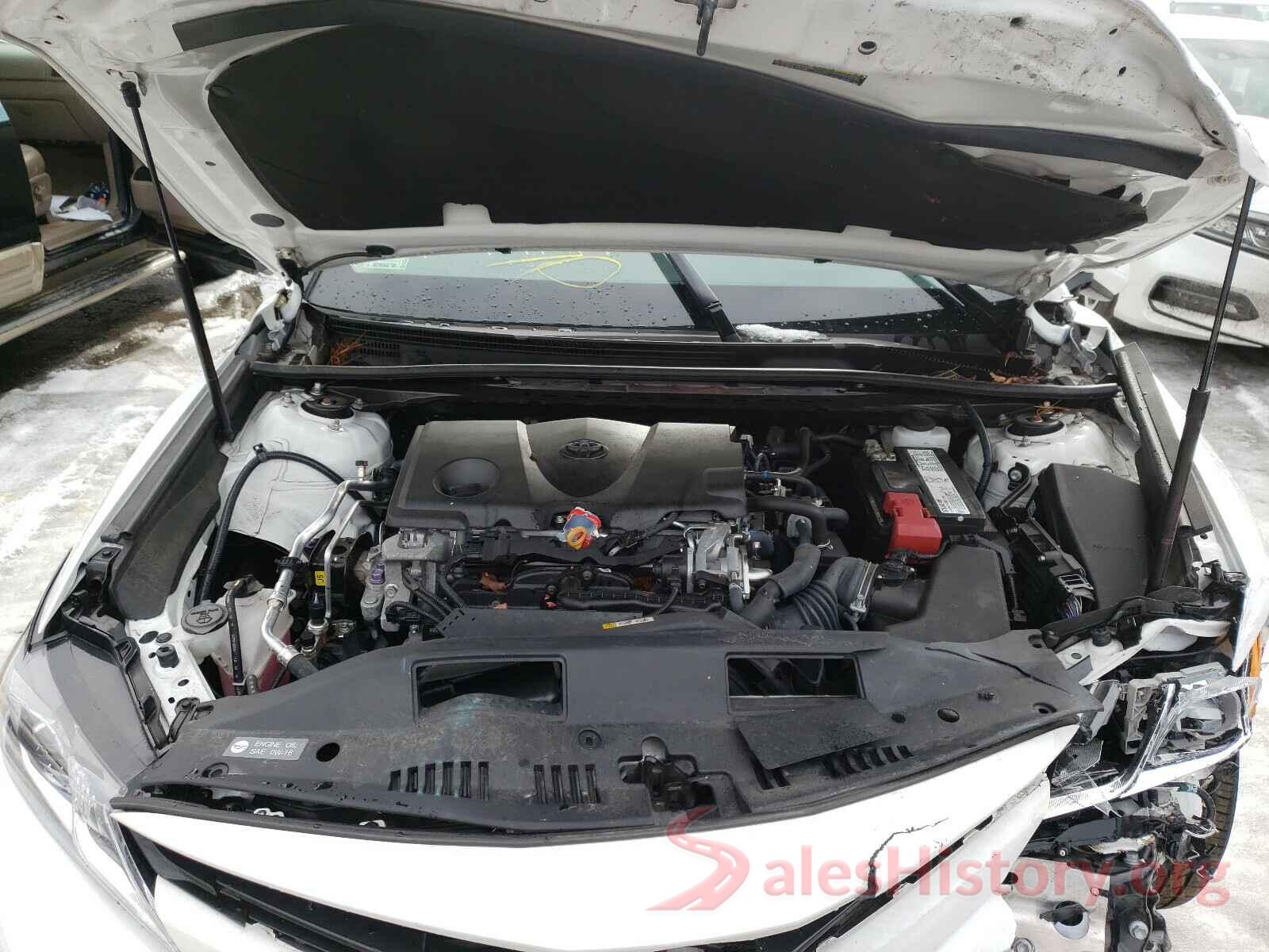 4T1B11HK1KU694724 2019 TOYOTA CAMRY