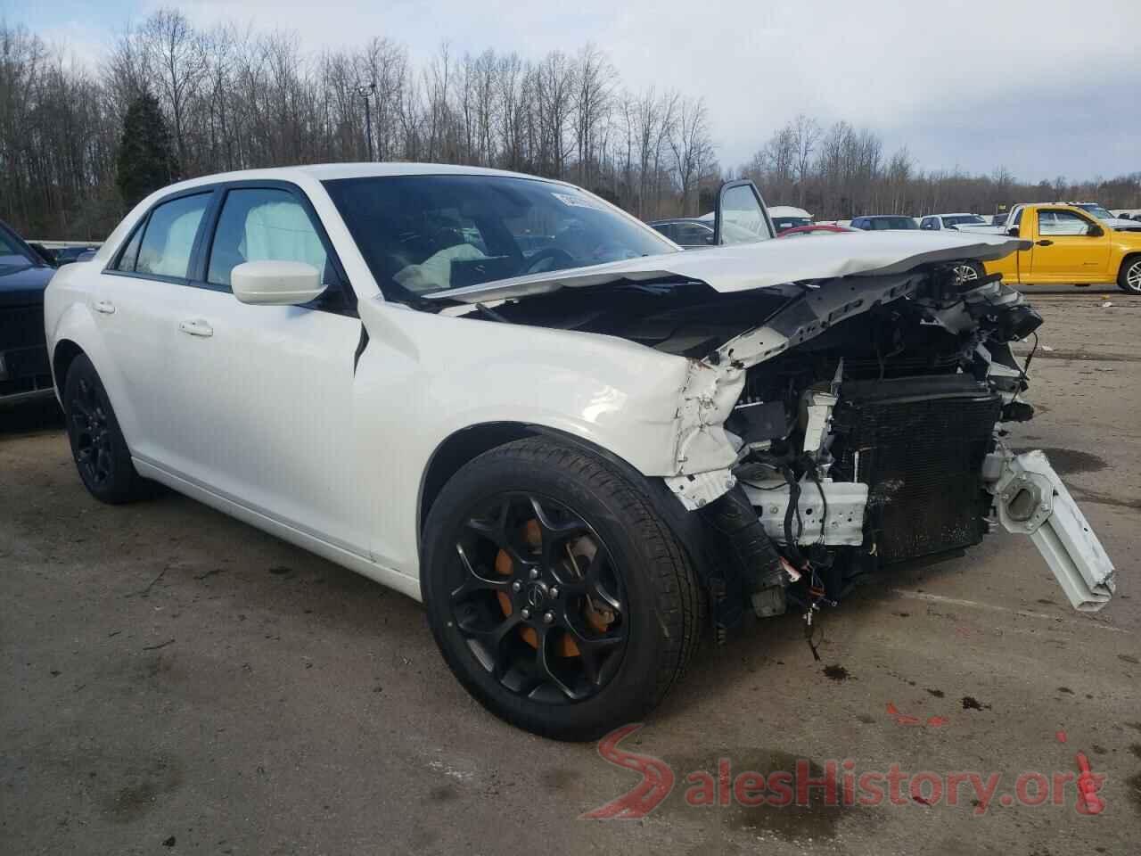 2C3CCAGG9KH649036 2019 CHRYSLER 300