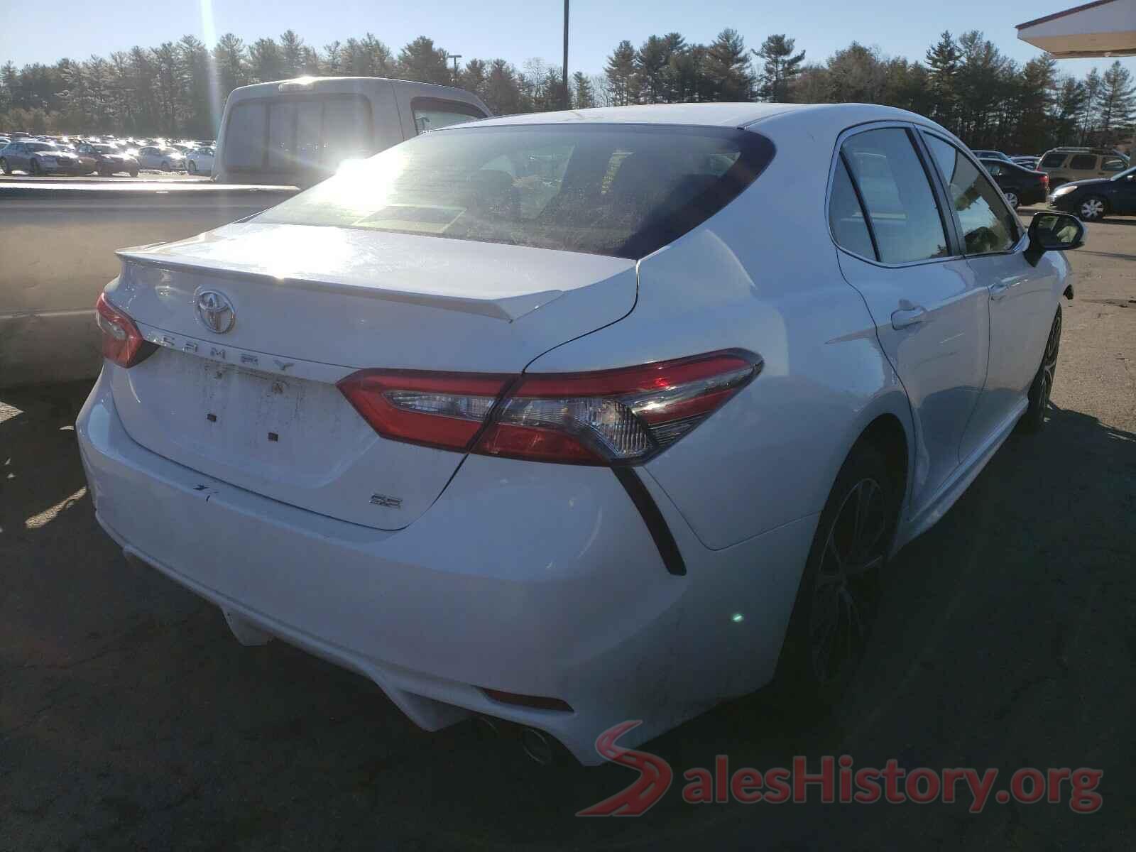 JTNB11HKXJ3018986 2018 TOYOTA CAMRY