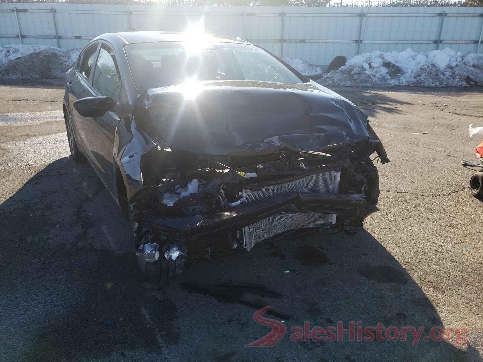 3KPFL4A77JE253605 2018 KIA FORTE