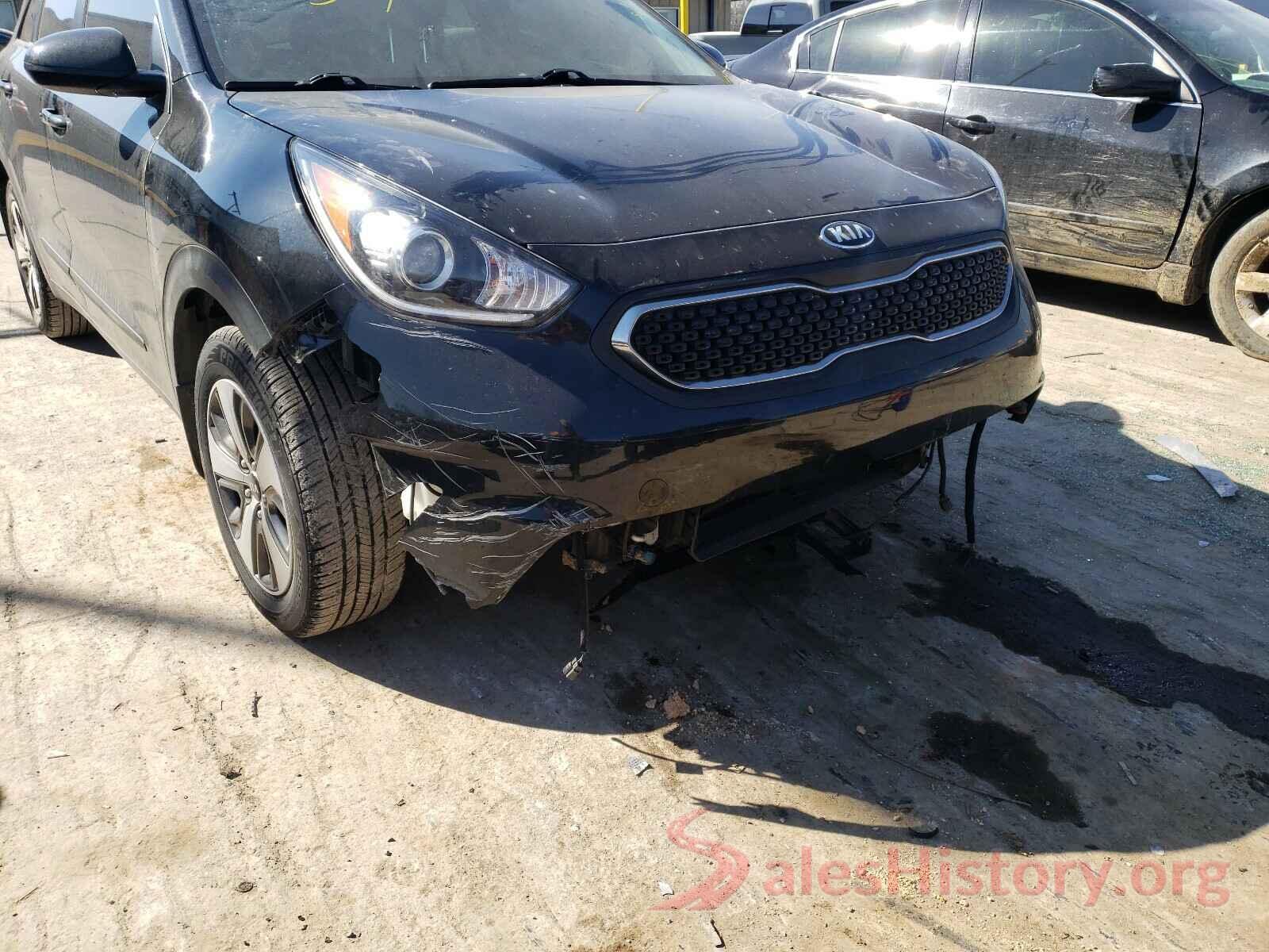 KNDCB3LC7J5109350 2018 KIA NIRO