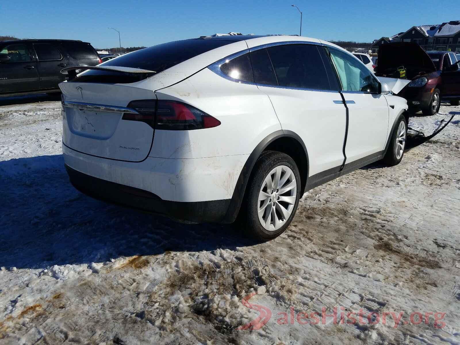 5YJXCAE25MF311579 2021 TESLA MODEL X