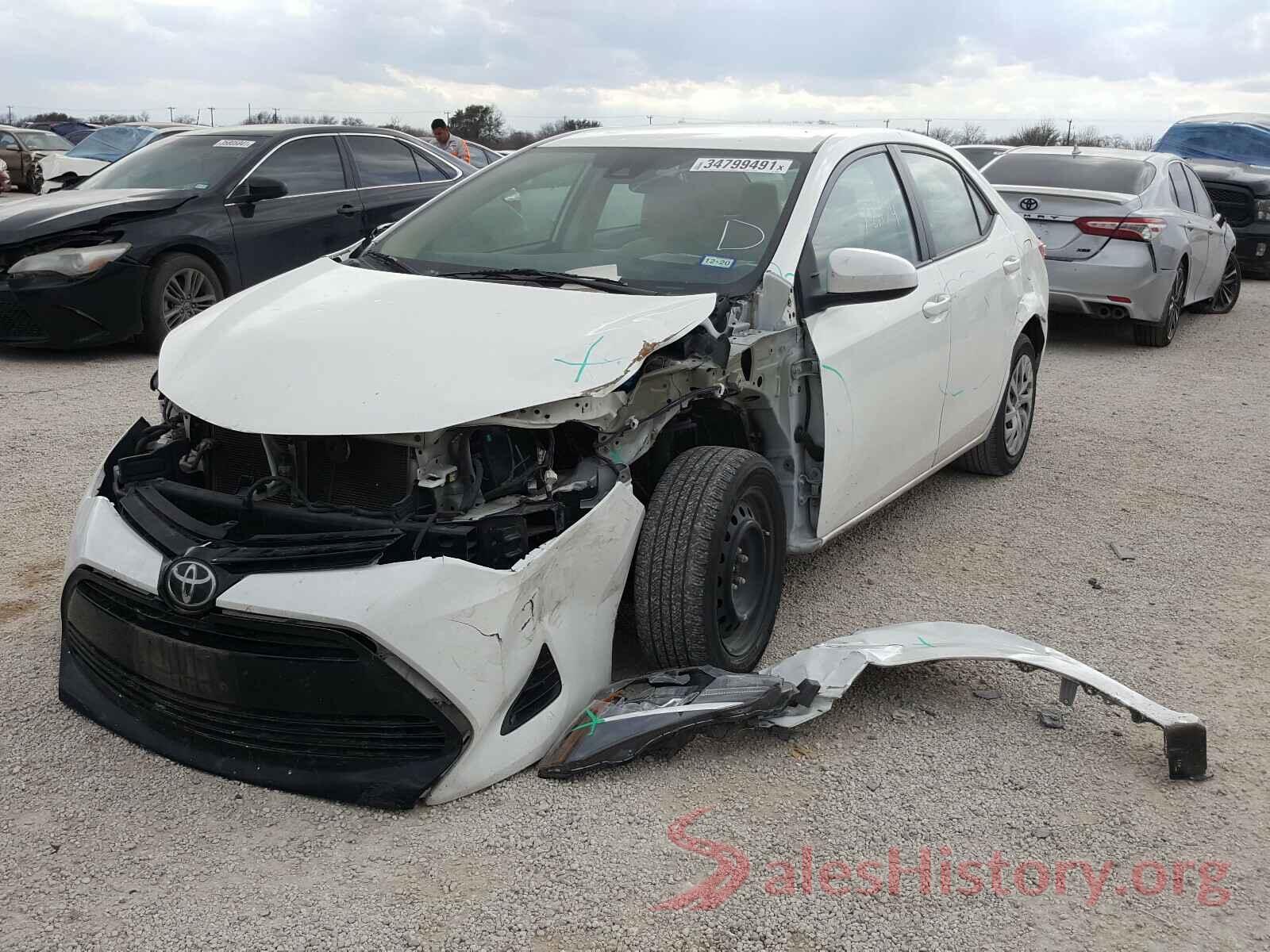 5YFBURHE0HP586556 2017 TOYOTA COROLLA