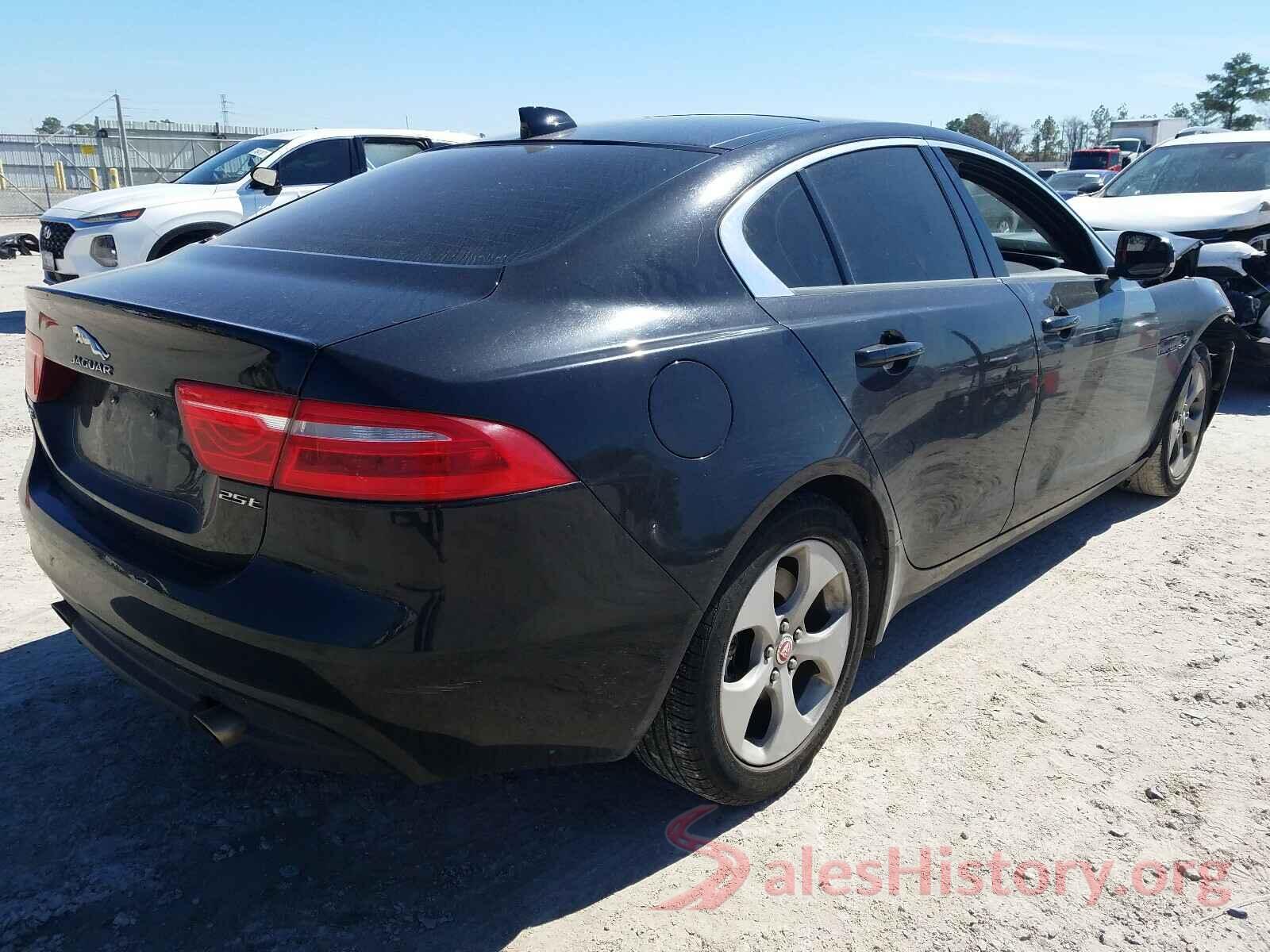 SAJAR4FX1JCP39241 2018 JAGUAR XE