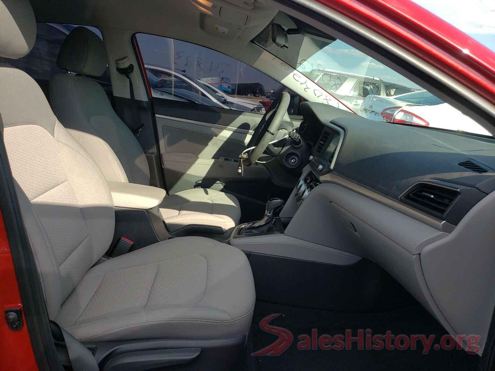 5NPD84LF0KH497980 2019 HYUNDAI ELANTRA