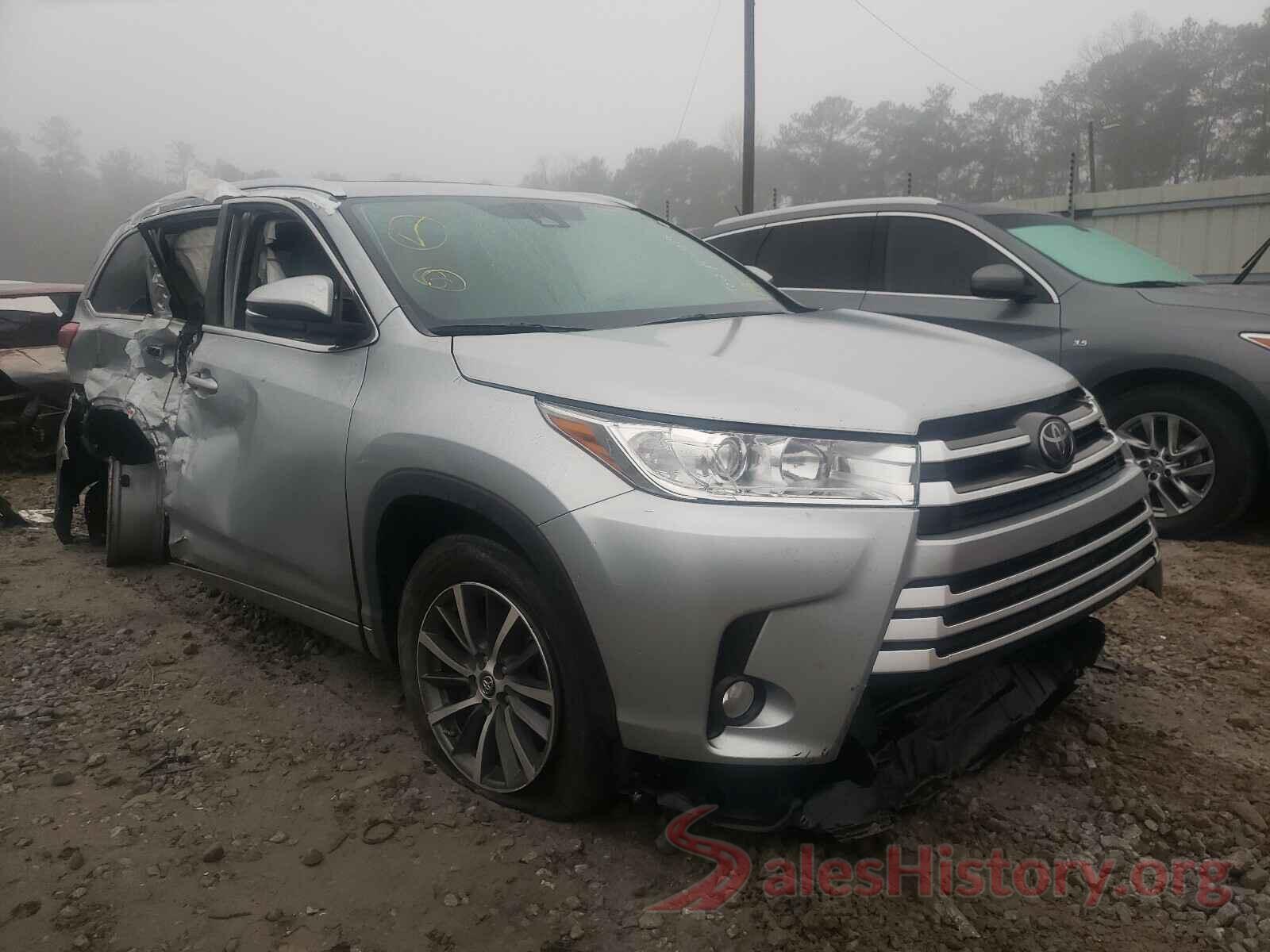 5TDKZRFH0JS271493 2018 TOYOTA HIGHLANDER