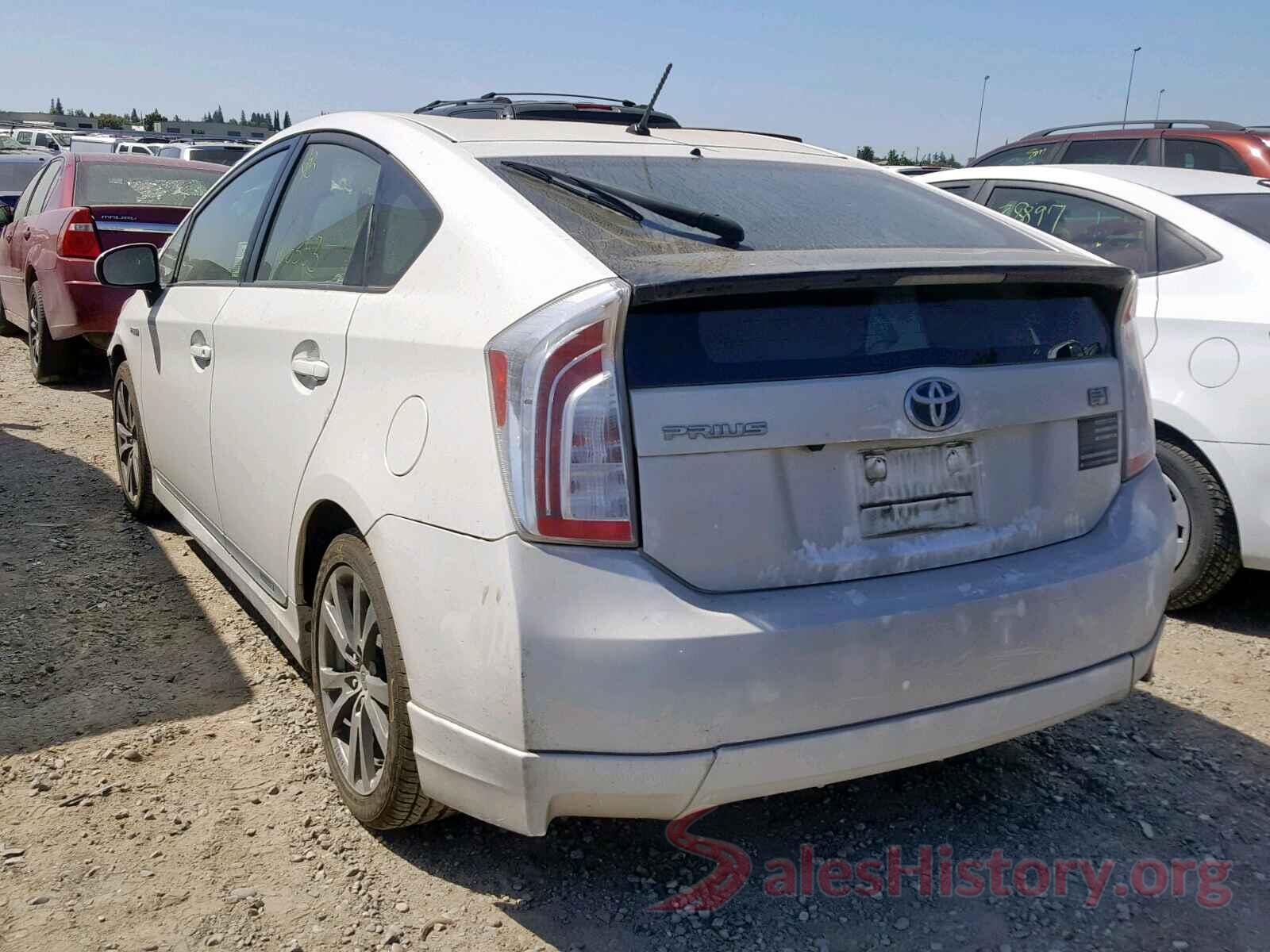 JTDKN3DU1F2002703 2015 TOYOTA PRIUS