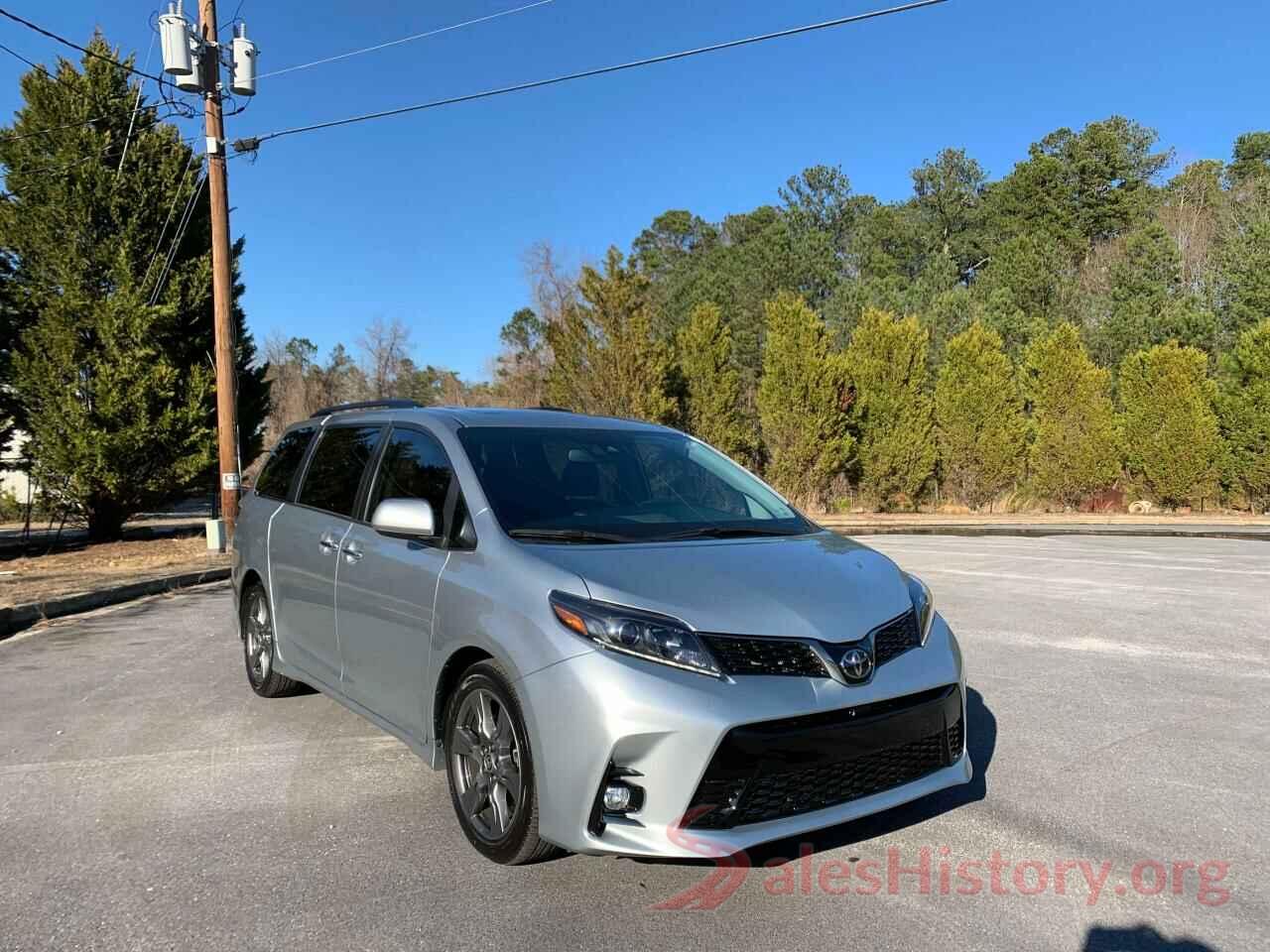 5TDXZ3DC2LS059868 2020 TOYOTA SIENNA