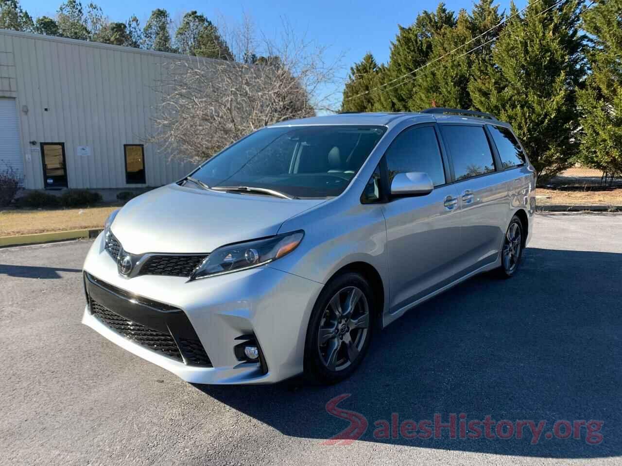 5TDXZ3DC2LS059868 2020 TOYOTA SIENNA