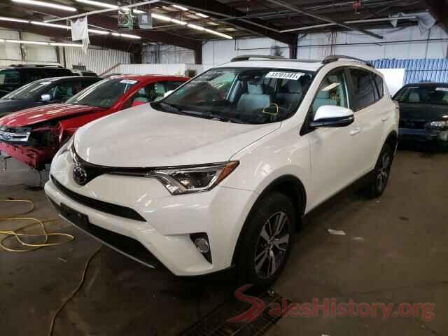 JTMRFREV0JJ747379 2018 TOYOTA RAV4