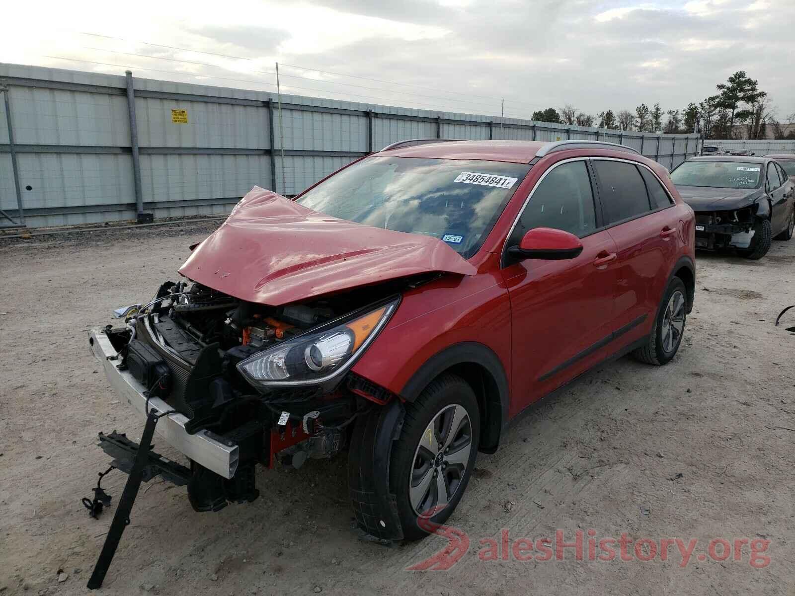 KNDCB3LC2K5306377 2019 KIA NIRO