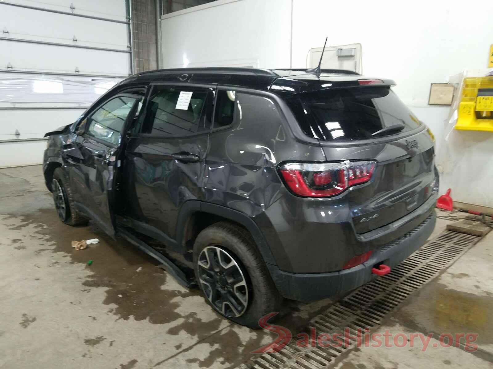 3C4NJDDB2LT208183 2020 JEEP COMPASS