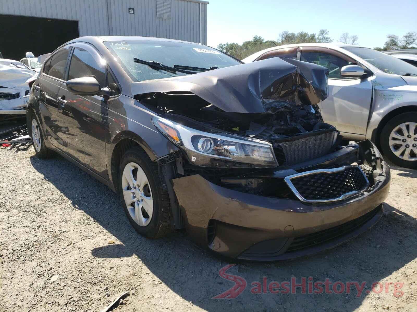 3KPFK4A74HE137887 2017 KIA FORTE