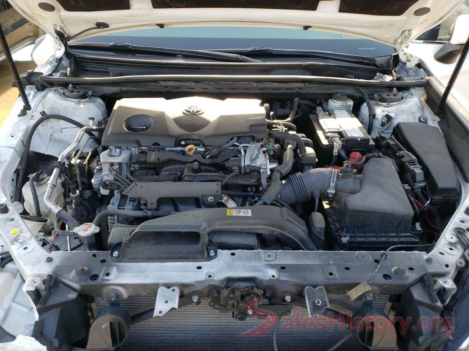 4T1B11HK8JU608839 2018 TOYOTA CAMRY