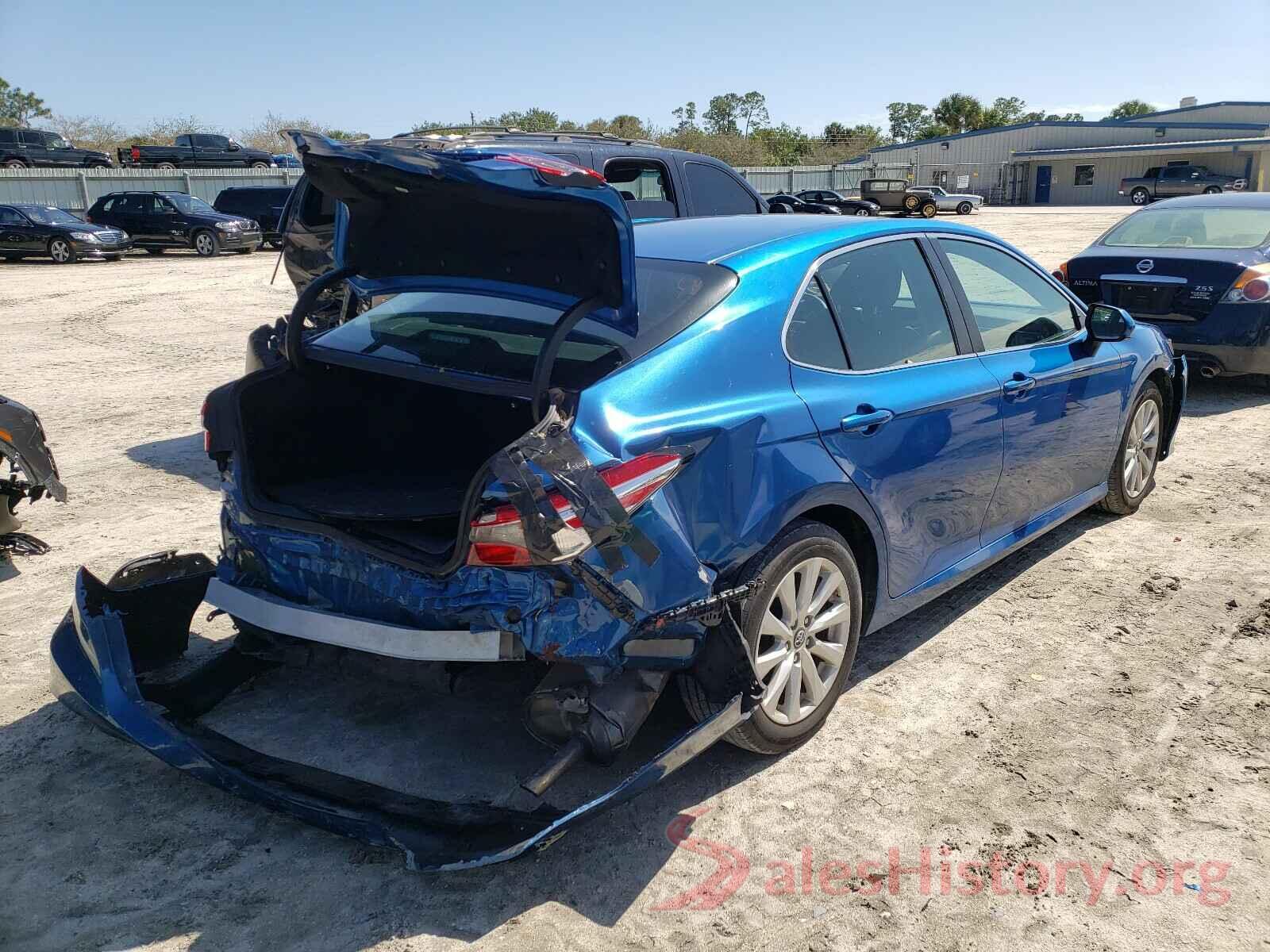 4T1B11HK8KU236694 2019 TOYOTA CAMRY