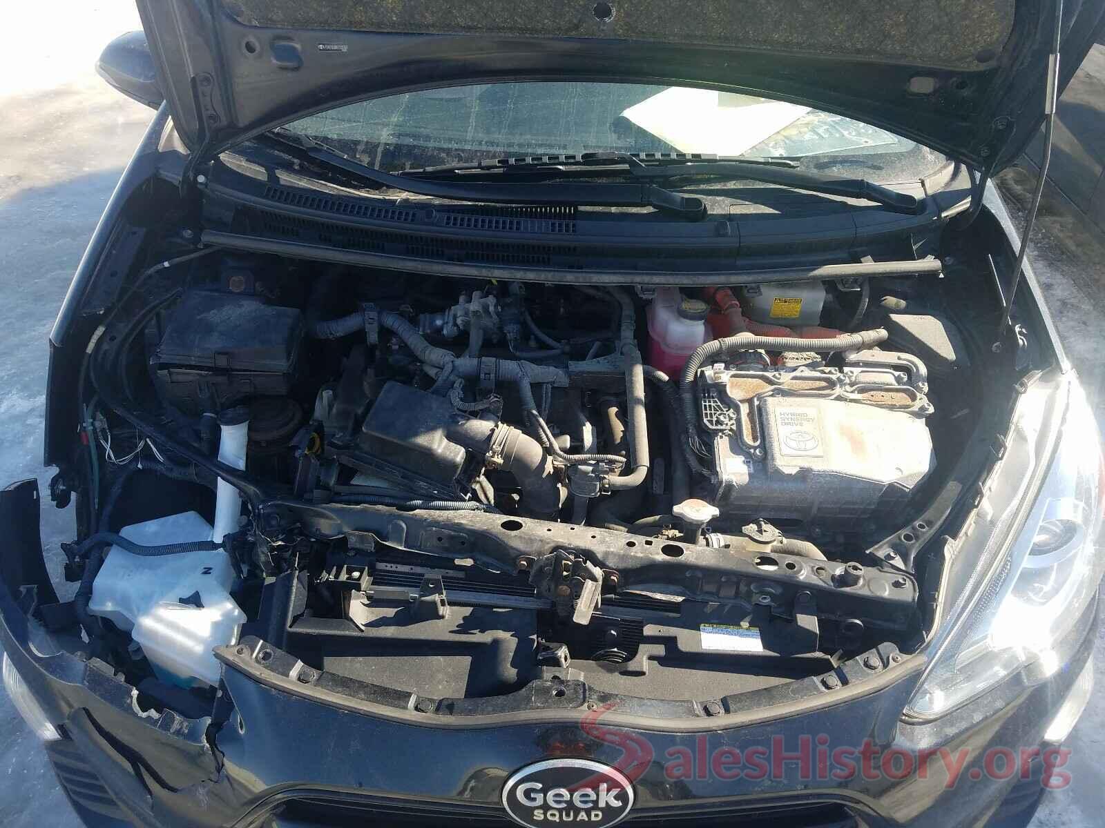 JTDKDTB38G1122762 2016 TOYOTA PRIUS