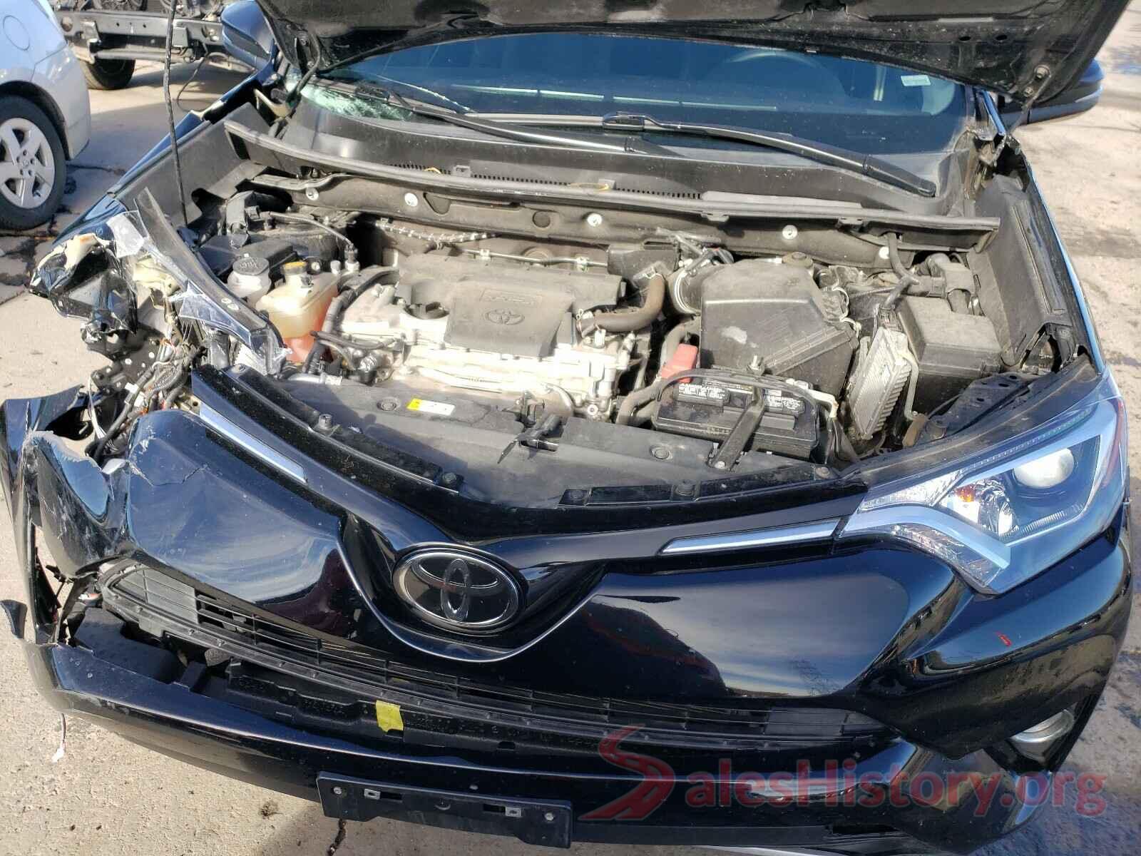 2T3RFREV1JW755430 2018 TOYOTA RAV4