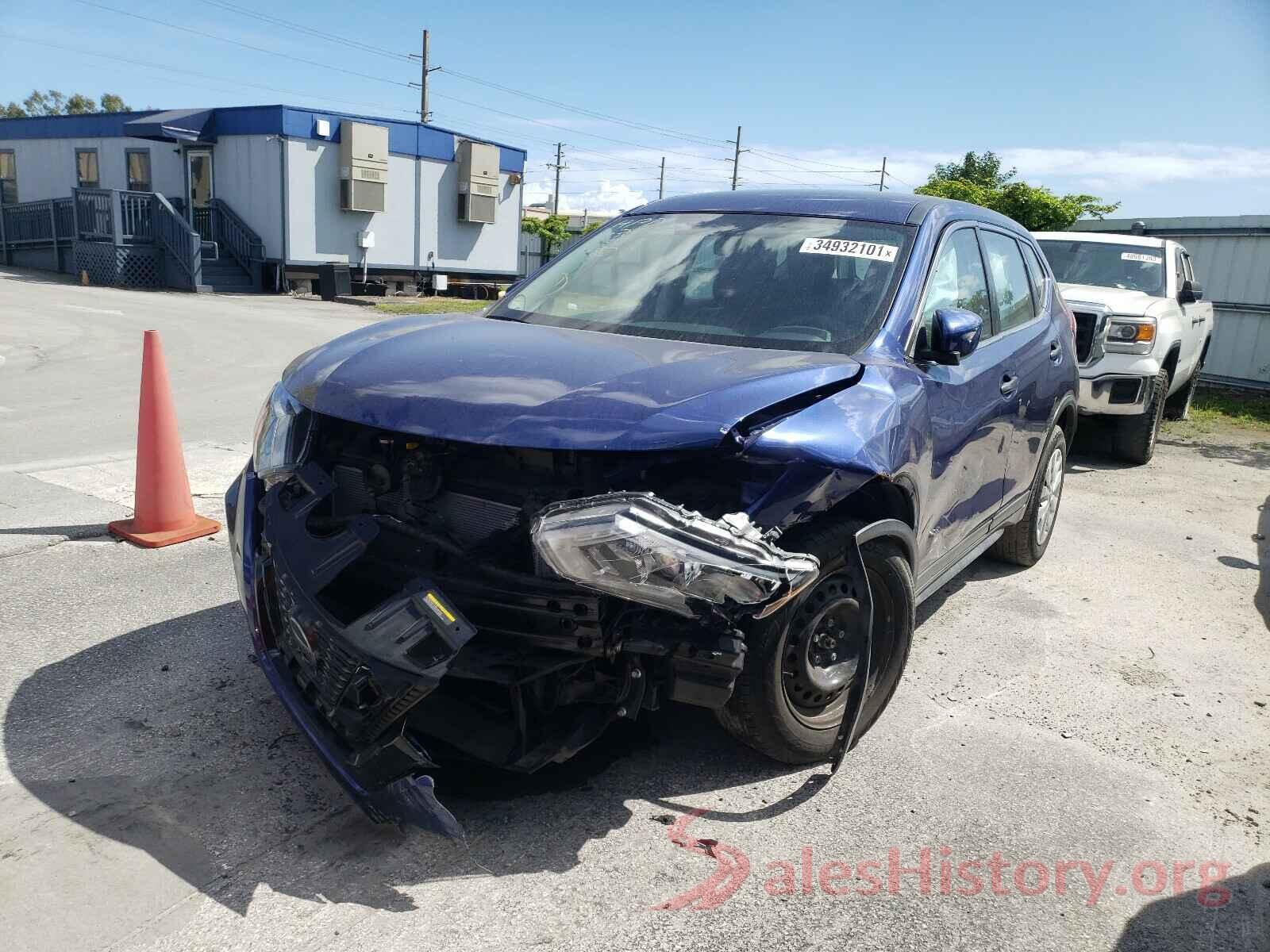 KNMAT2MT6JP597546 2018 NISSAN ROGUE