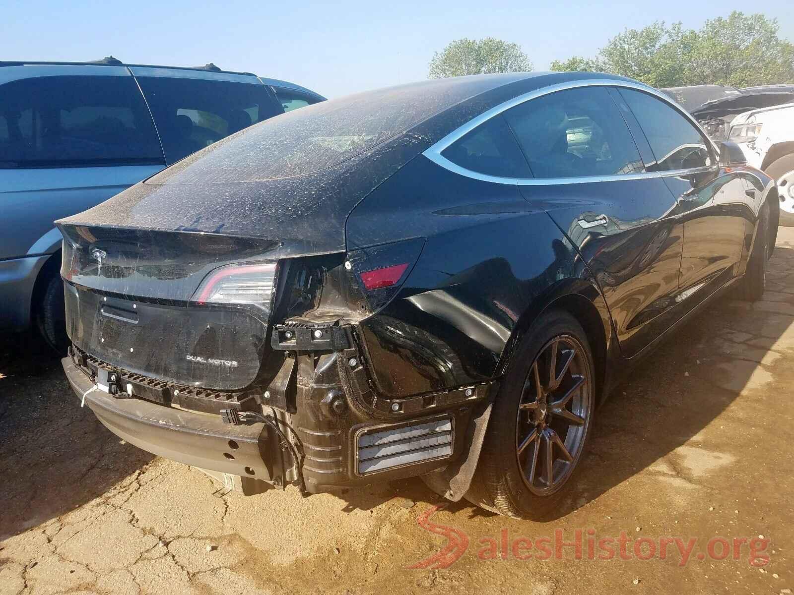 5YJ3E1EB2JF118844 2018 TESLA MODEL 3