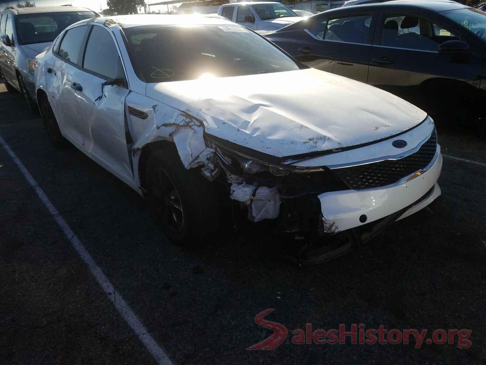 KNAGT4L37J5202564 2018 KIA OPTIMA