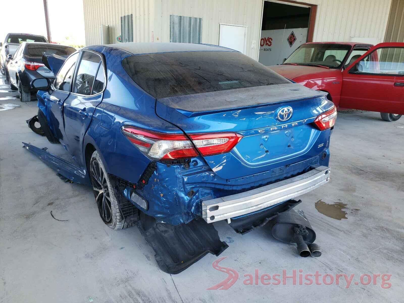 4T1B11HK2JU159397 2018 TOYOTA CAMRY