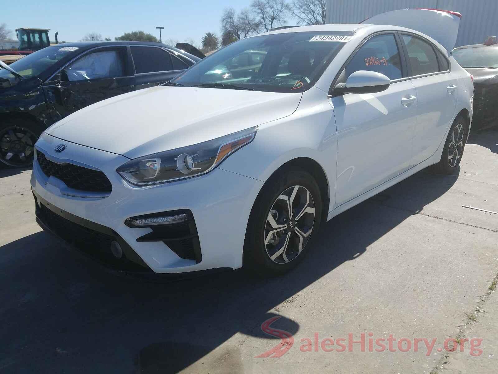 3KPF24AD2KE120471 2019 KIA FORTE