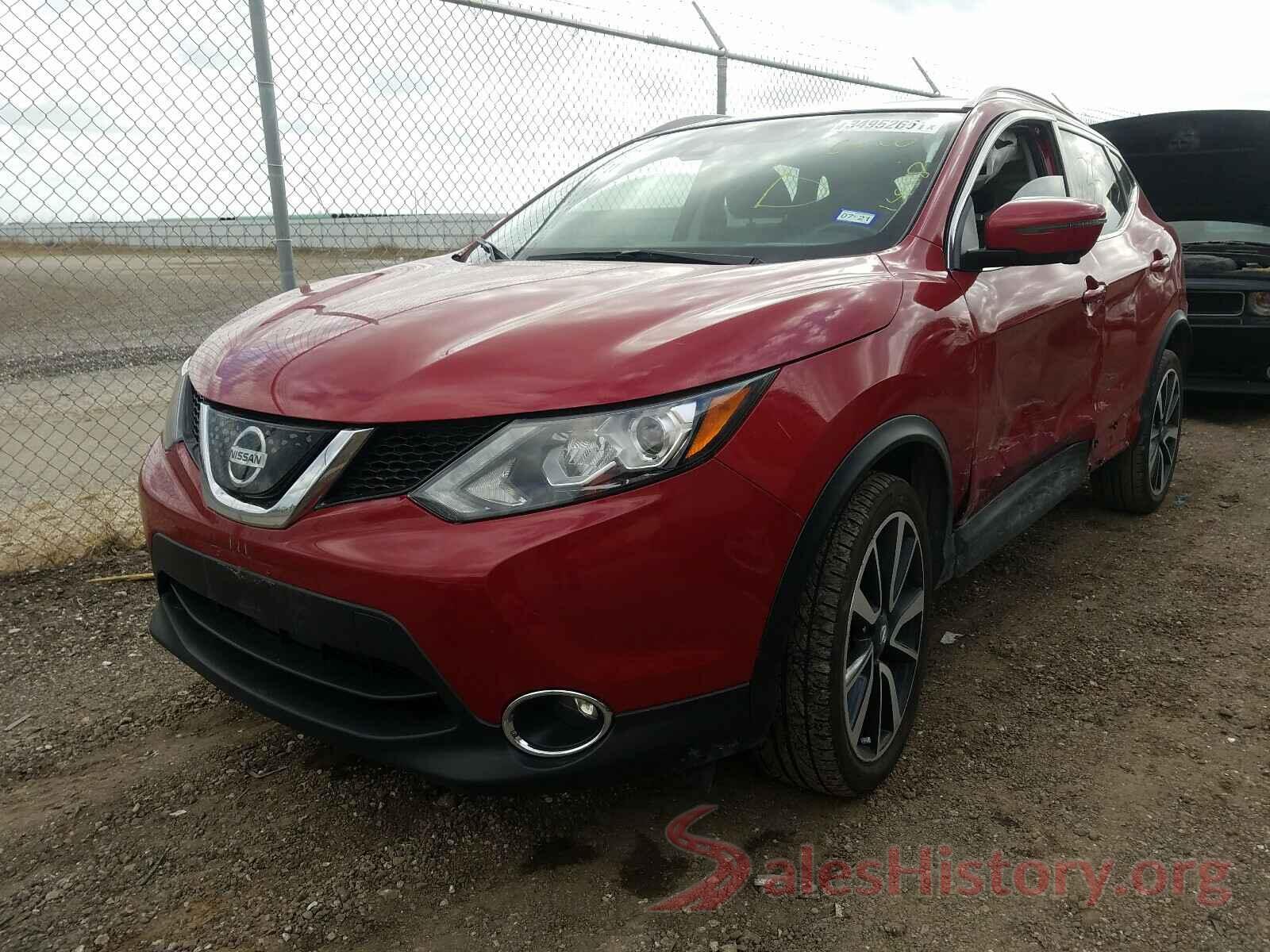 JN1BJ1CP8JW159418 2018 NISSAN ROGUE