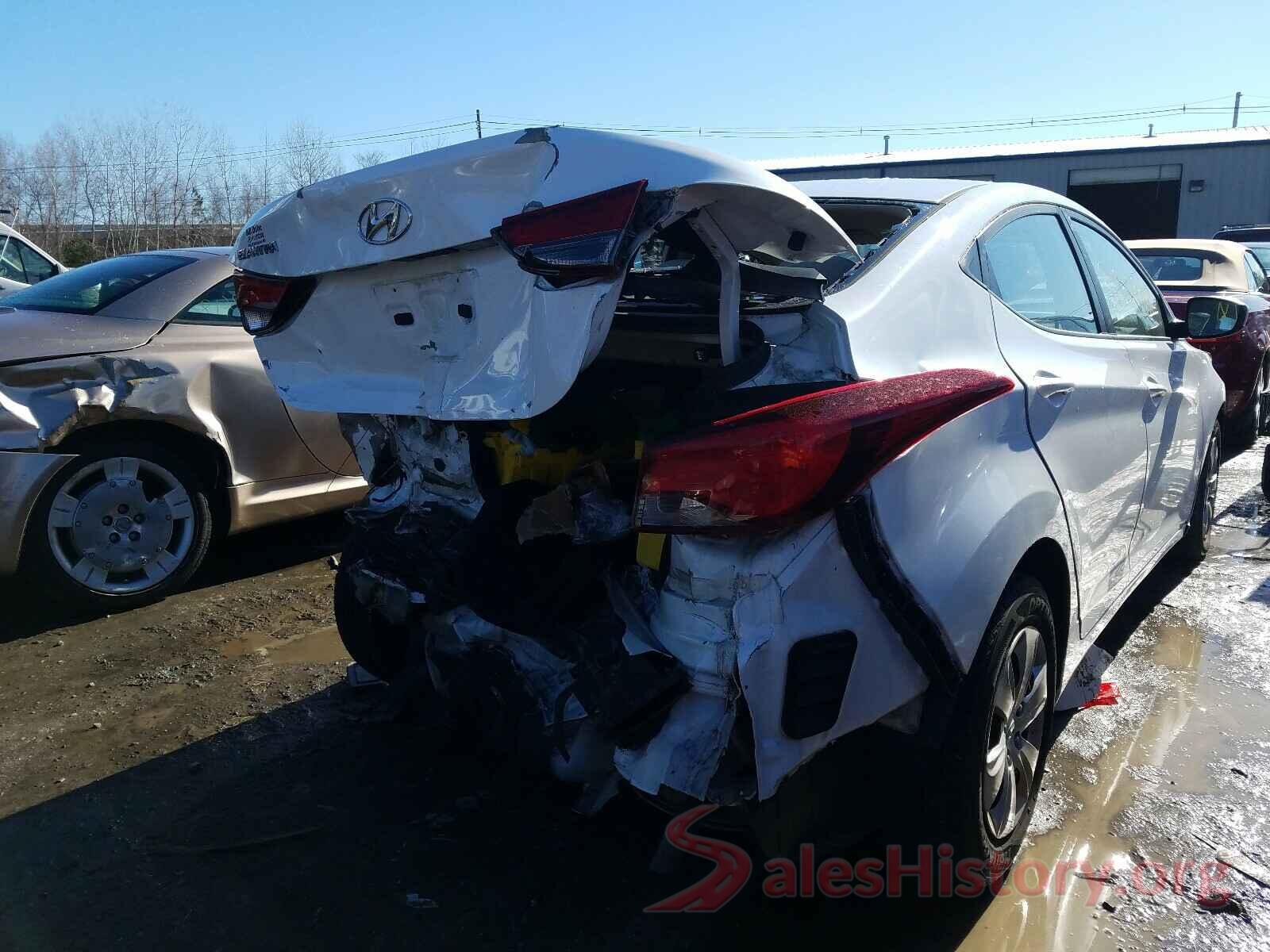 5NPDH4AE5GH768582 2016 HYUNDAI ELANTRA