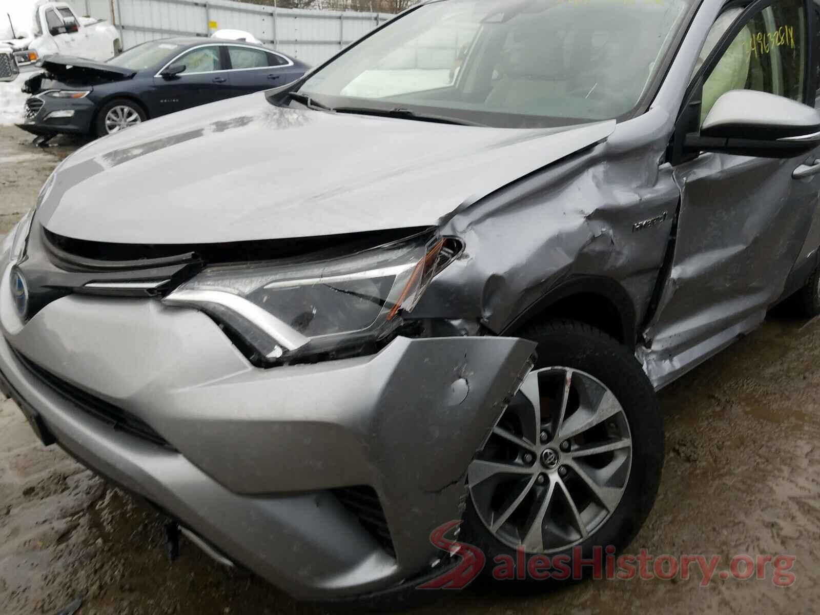 JTMRJREVXJD189764 2018 TOYOTA RAV4