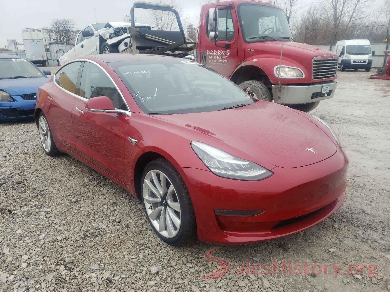 5YJ3E1EA1JF047952 2018 TESLA MODEL 3