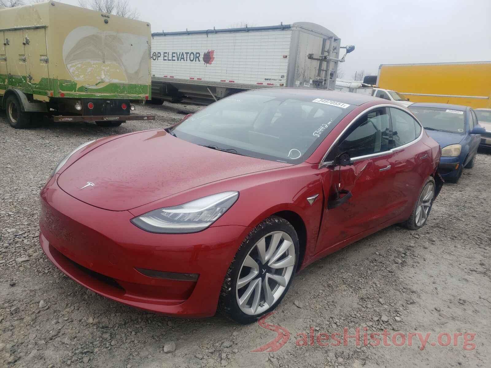 5YJ3E1EA1JF047952 2018 TESLA MODEL 3